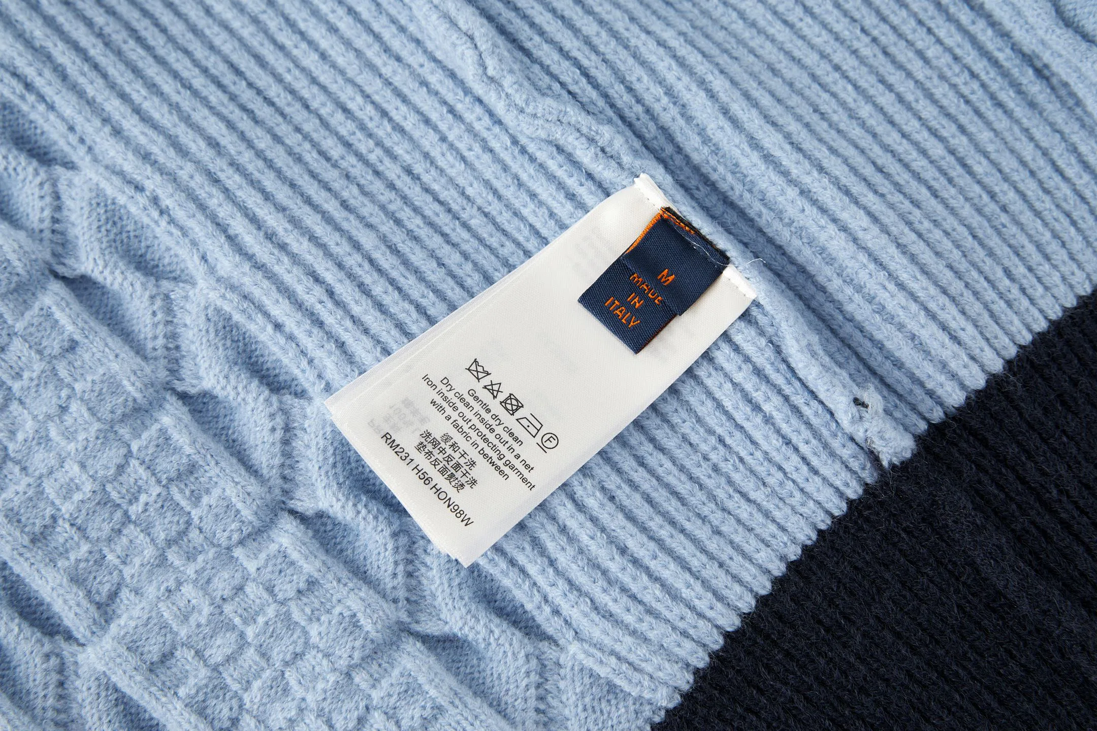 Women's Jumpers And Sweaters LOUIS VUITTON 18237043