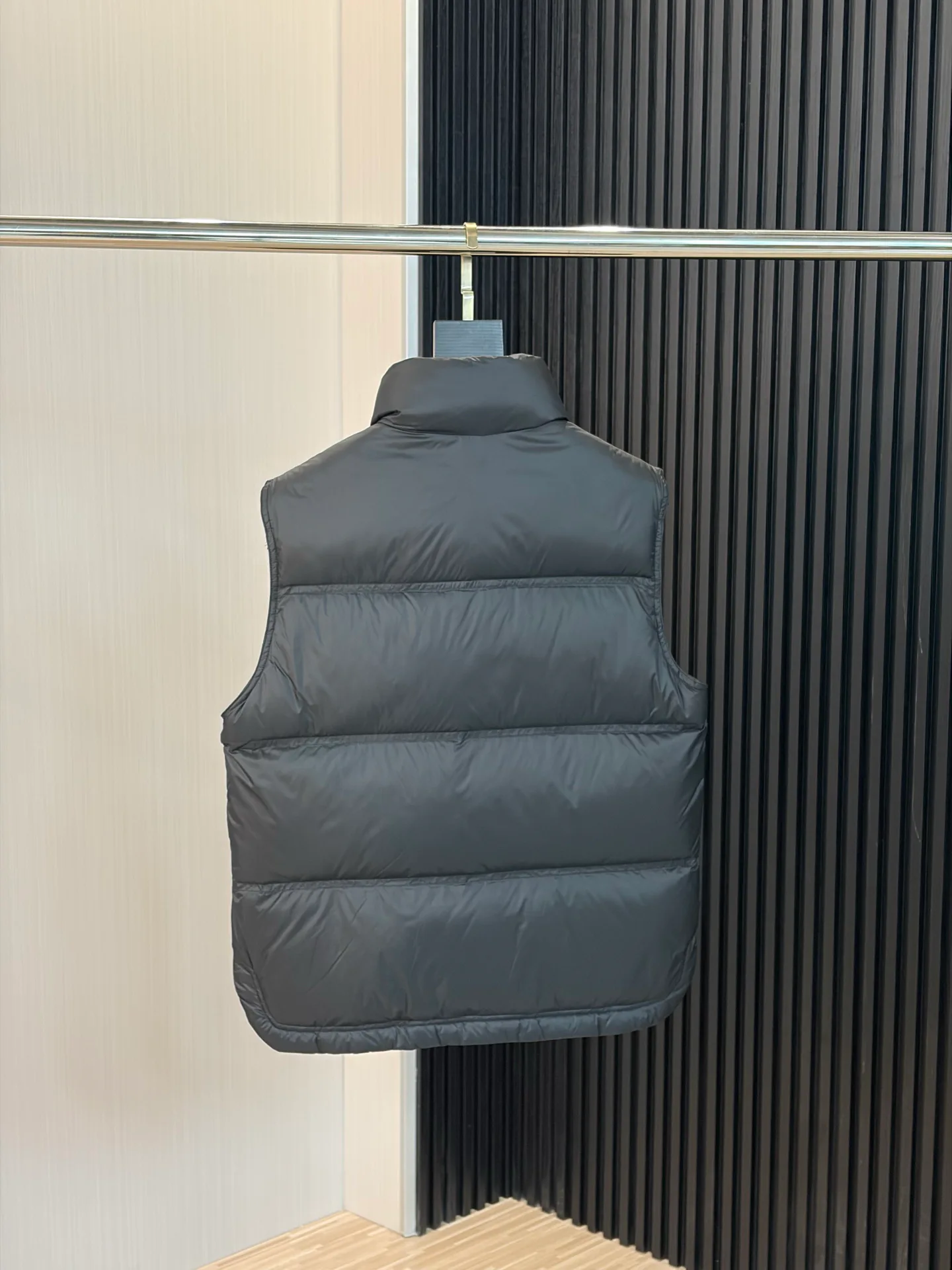 Women's Vests MONCLER 17868377