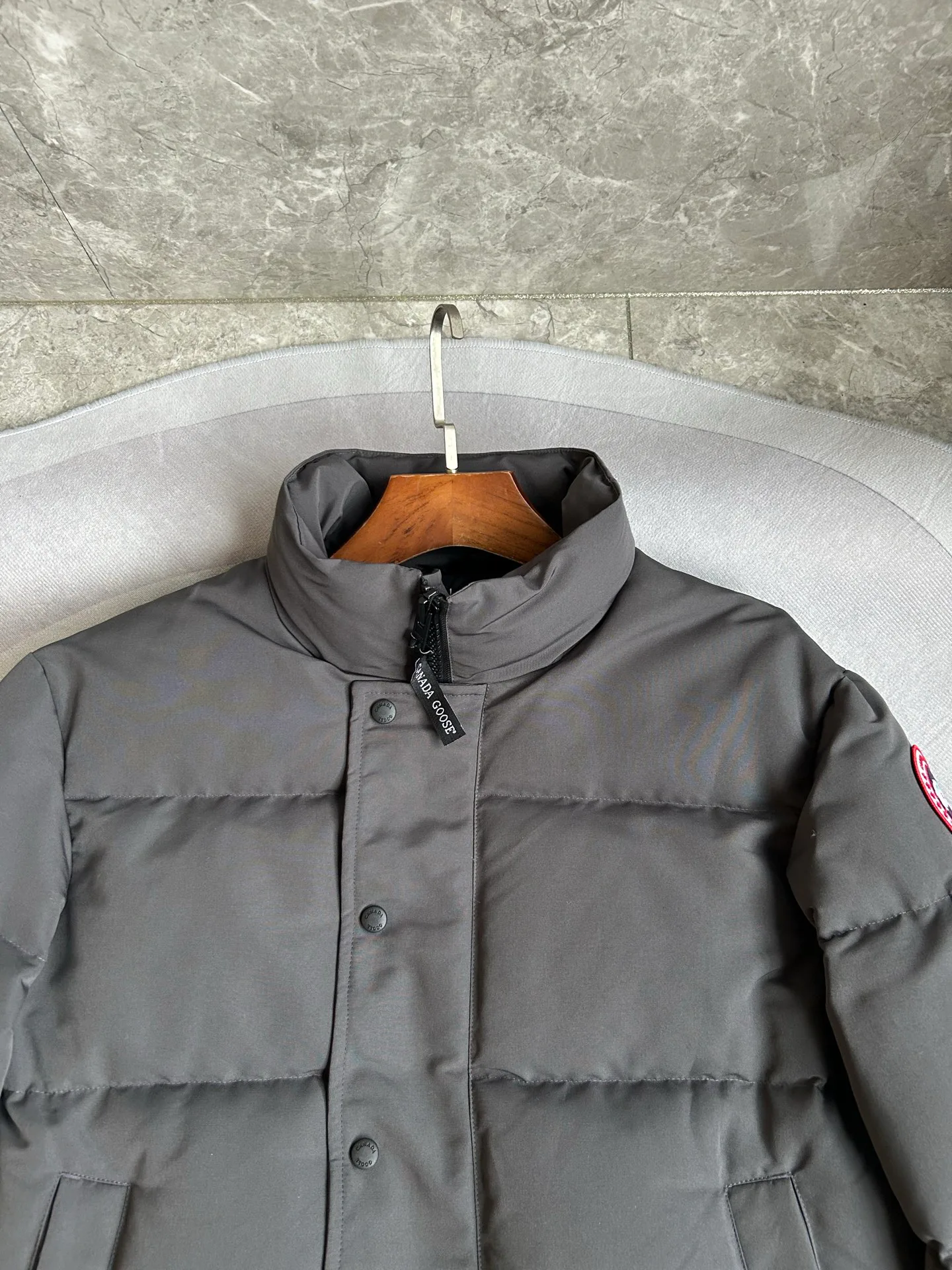 Men's Jackets And Down Jackets CANADA GOOSE 18129808