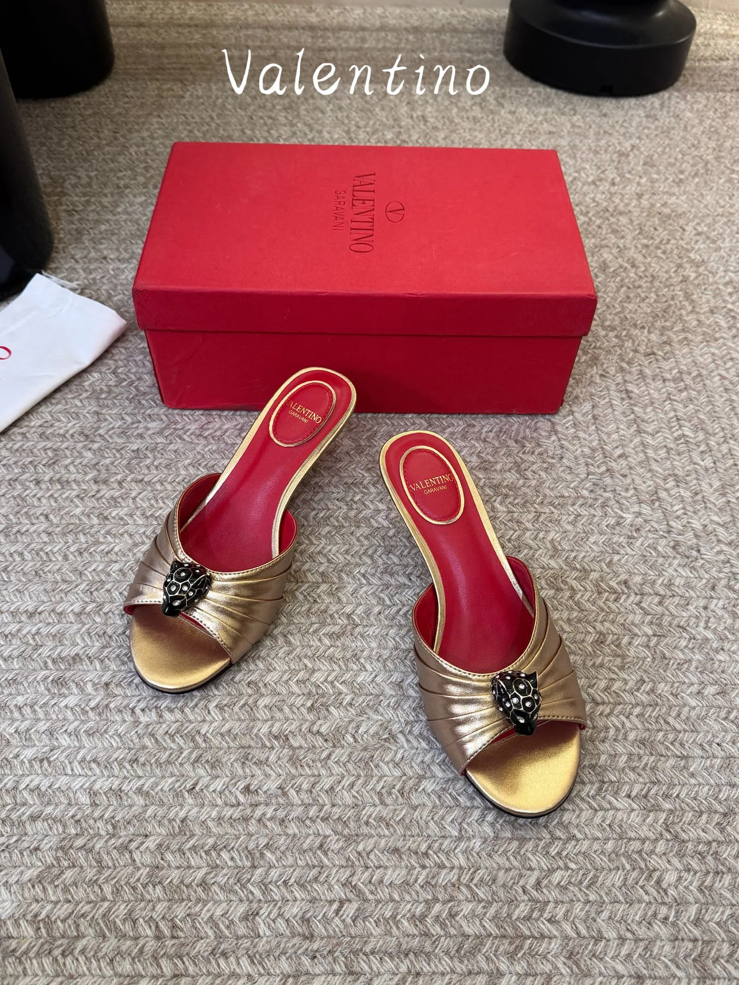 Women's Open-Toe Sandals VALENTINO 17933509