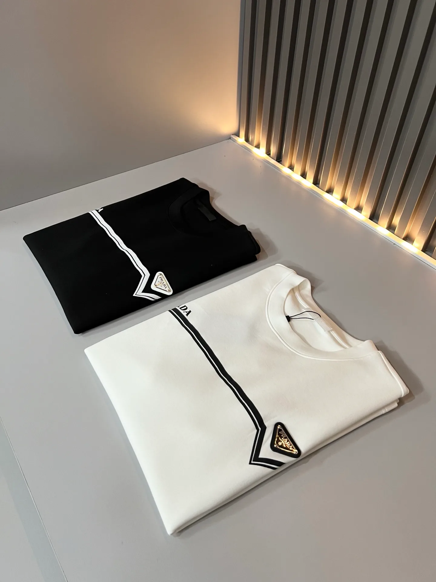 Men's T-Shirts PRADA 18519516