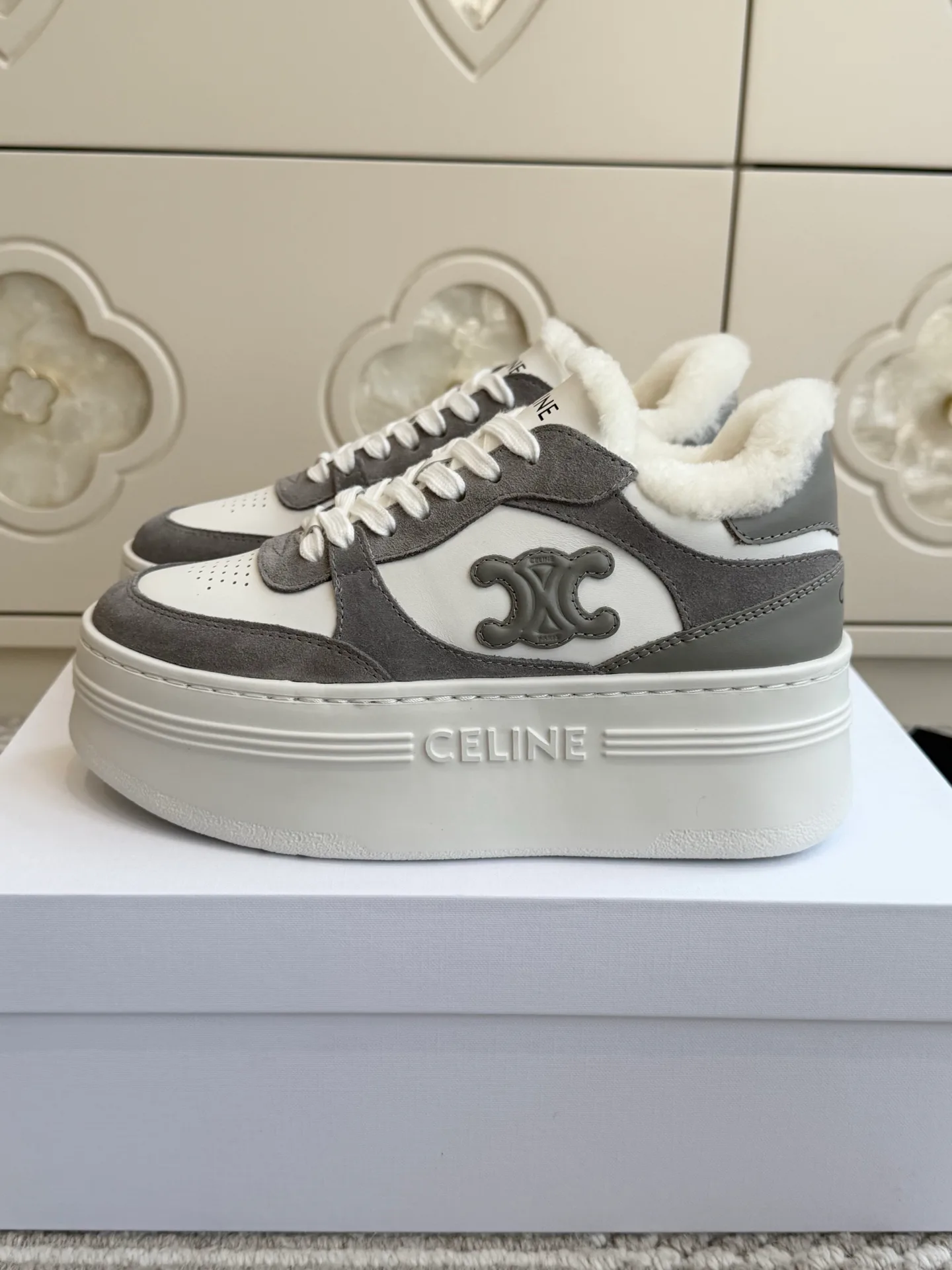Women's Sneakers CELINE 18511659