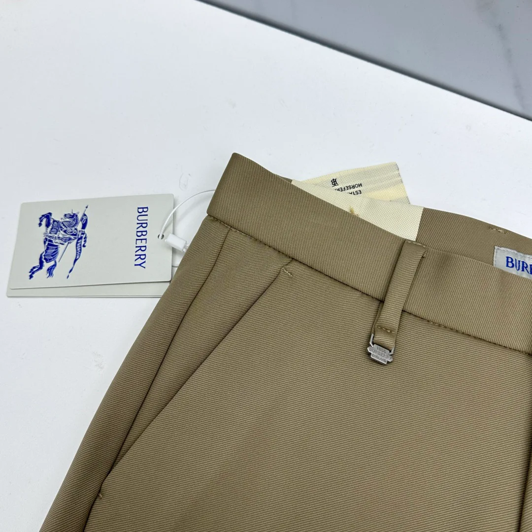 Men's Trousers BURBERRY 18246803