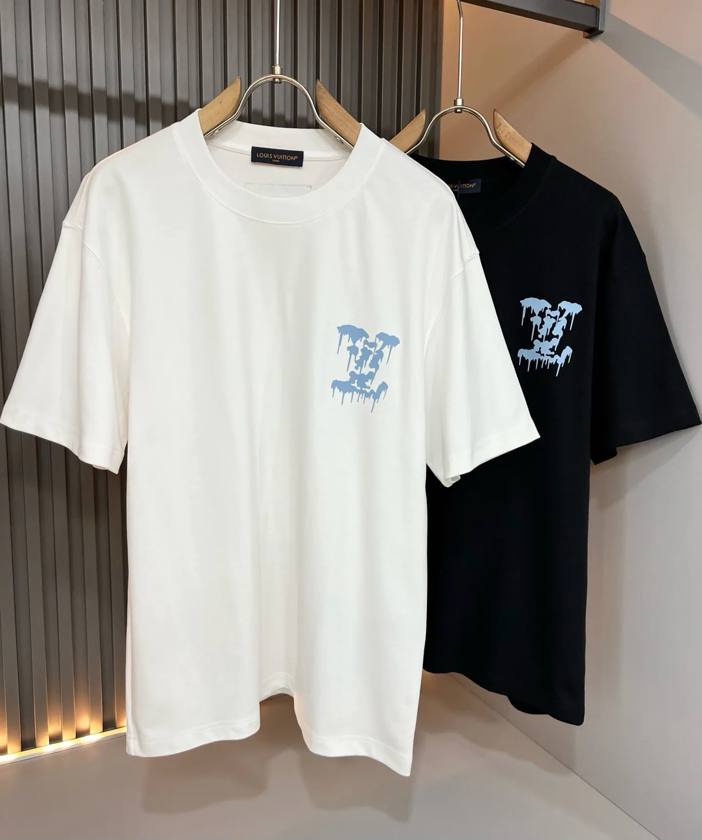 Men's T-Shirts LOUIS VUITTON 18243908