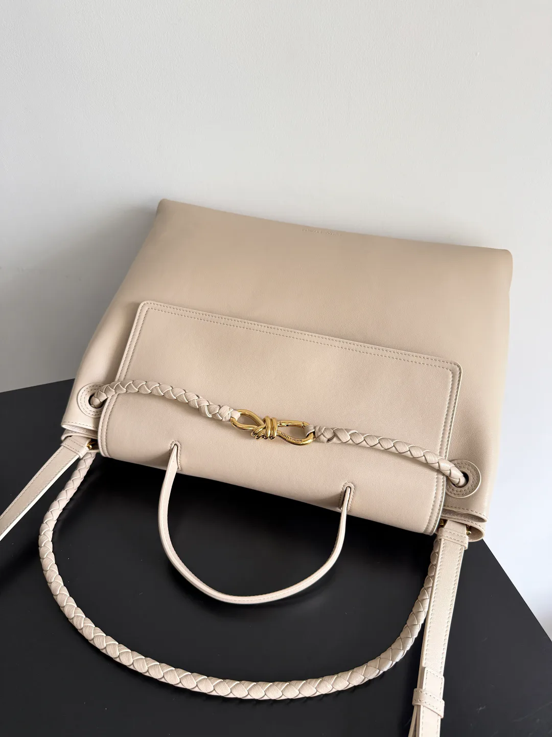 Women's Classic Handbags BOTTEGA VENETA 16878938