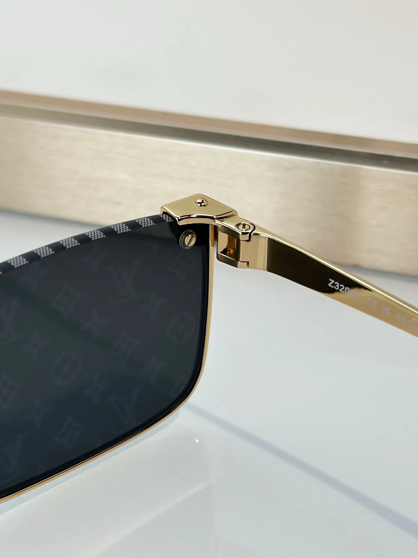 Glasses LOUIS VUITTON 16942432