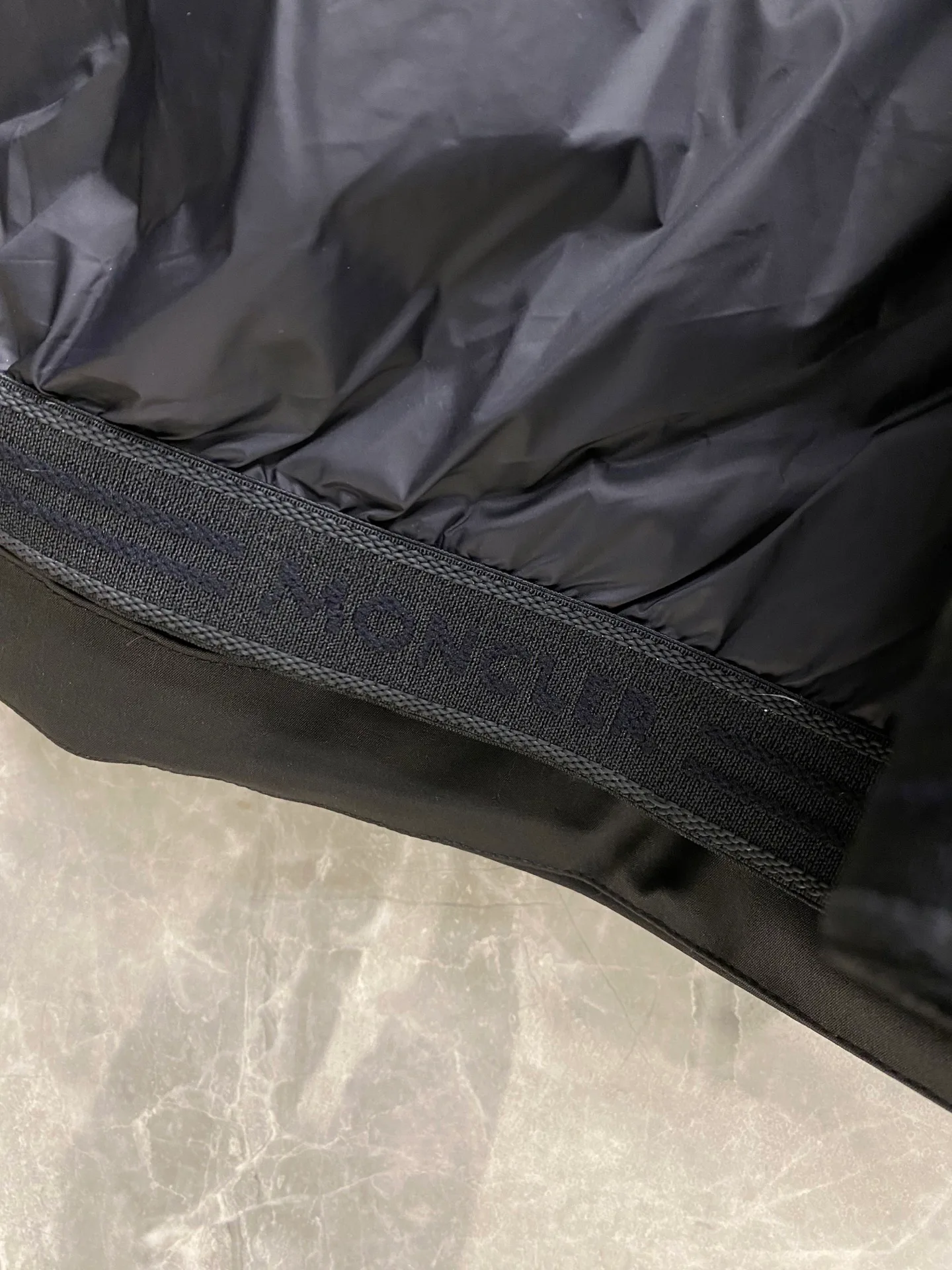 Men's Jackets And Down Jackets MONCLER 18348637