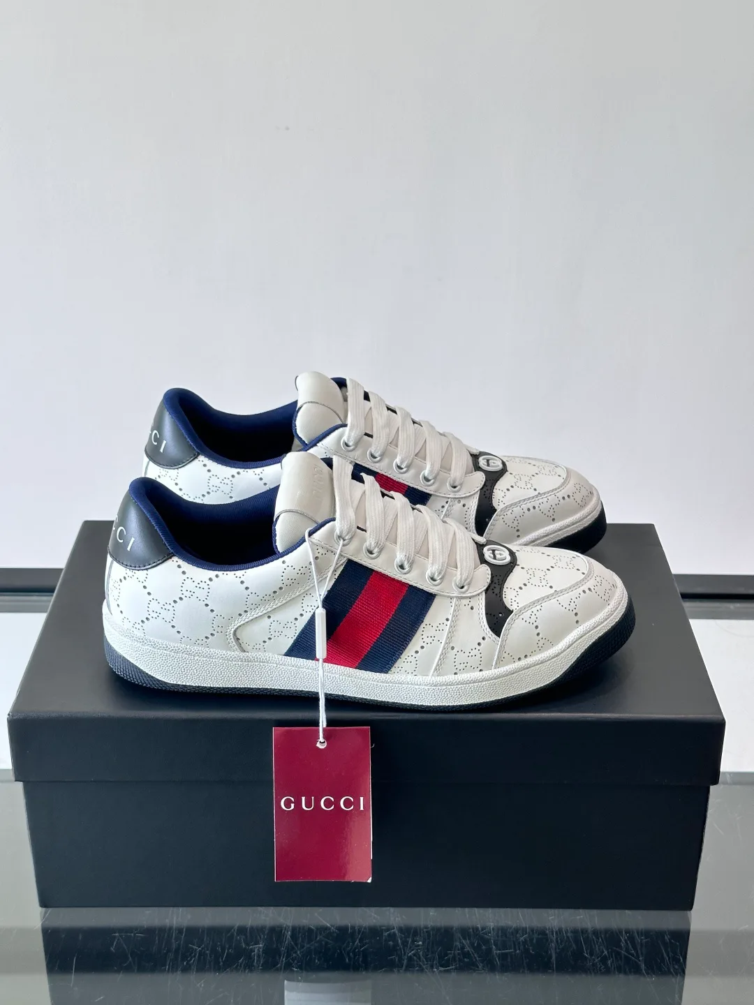 Women's Sneakers GUCCI 18101954