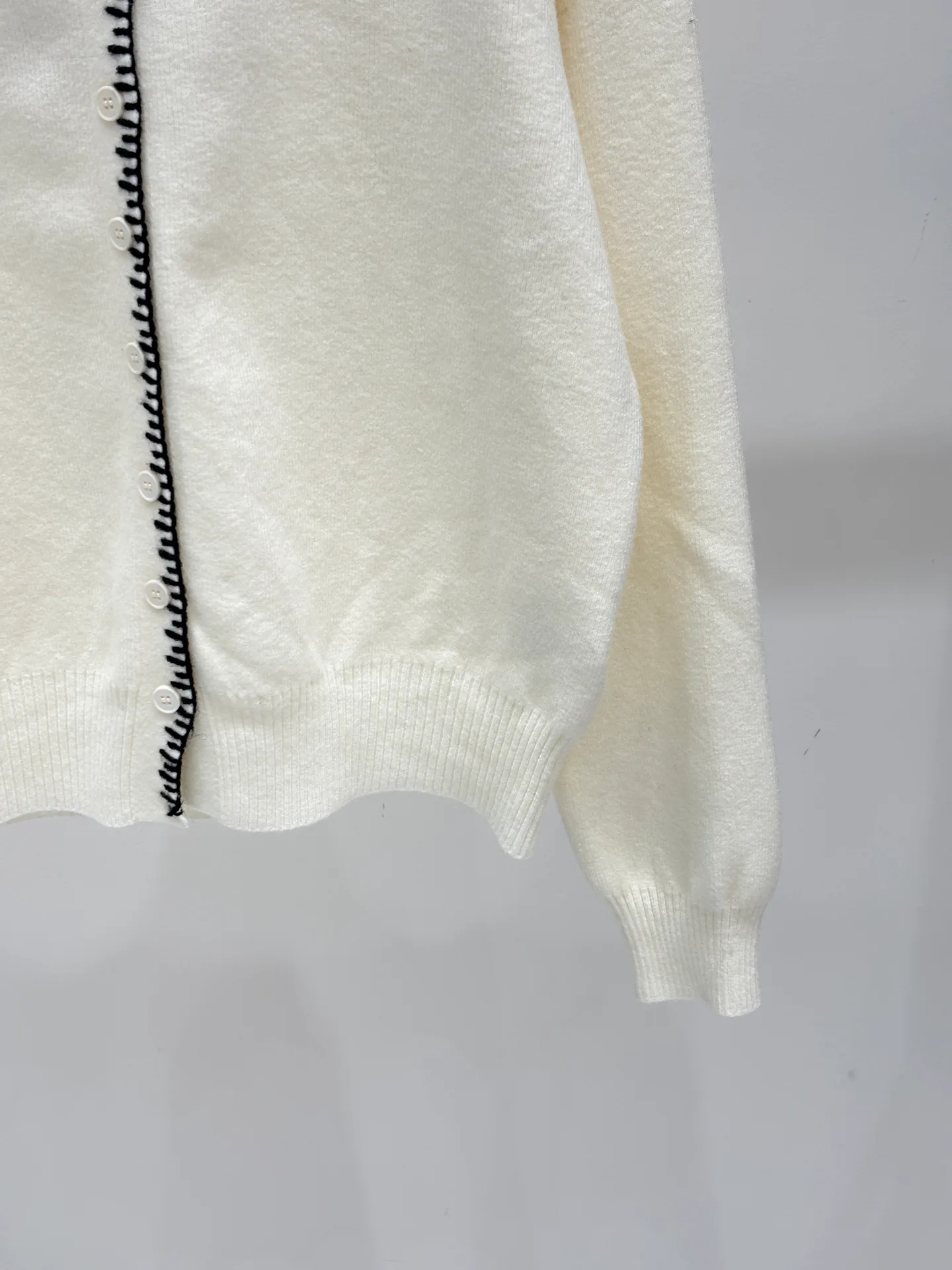 Women's Jumpers And Sweaters CHANEL 18138032