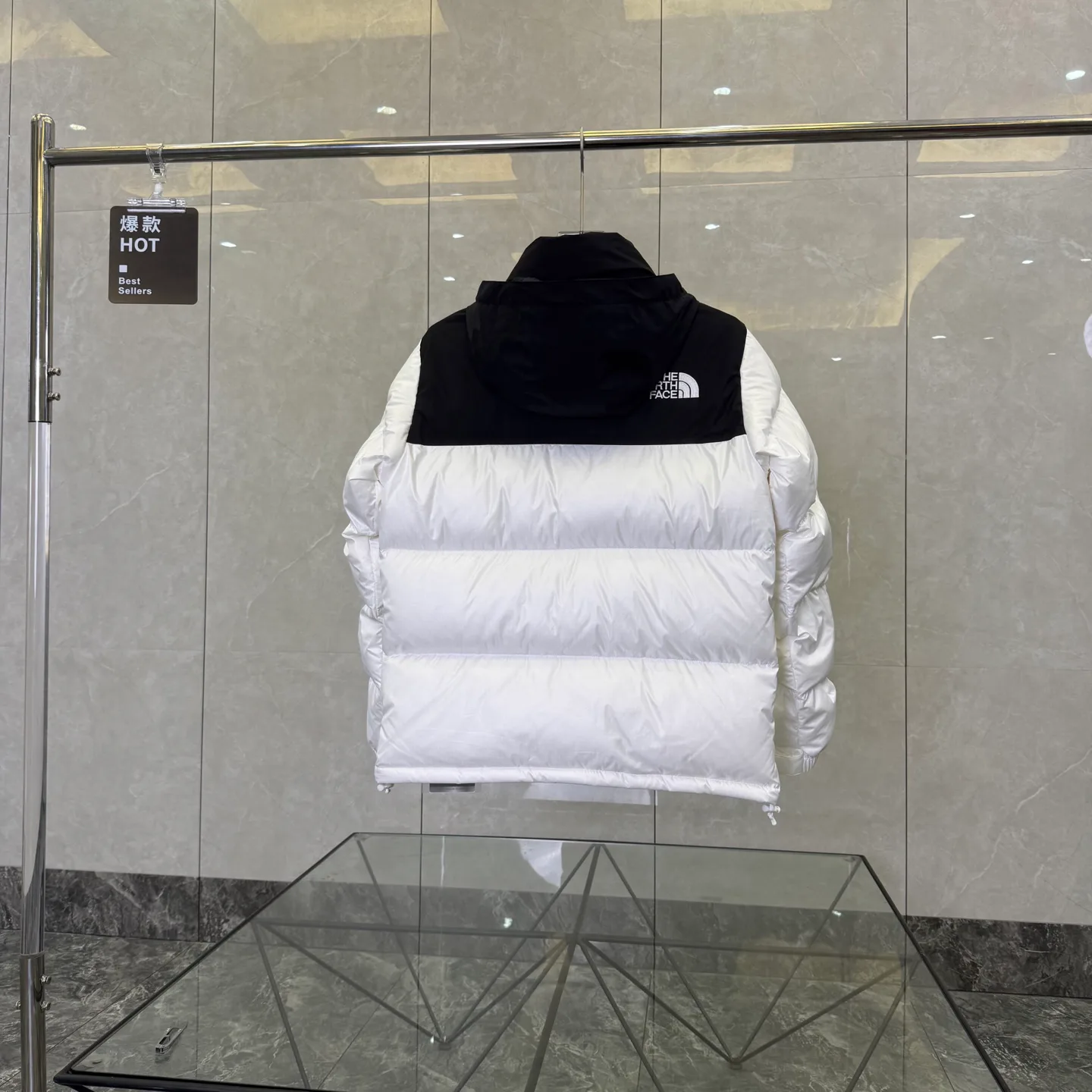 Куртки И Пуховики Мужские The North Face 18615376