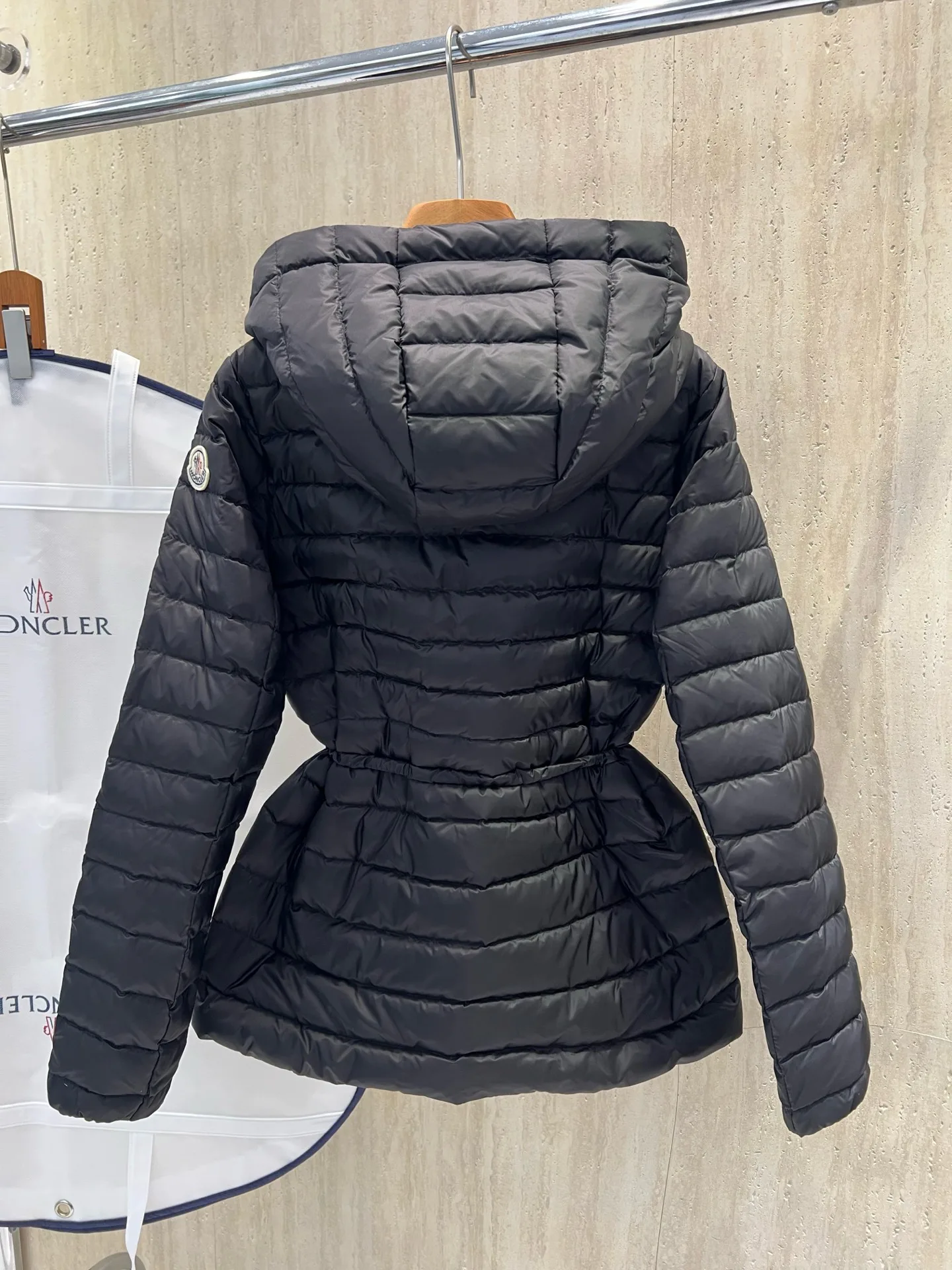 Men's Jackets And Down Jackets MONCLER 18330314