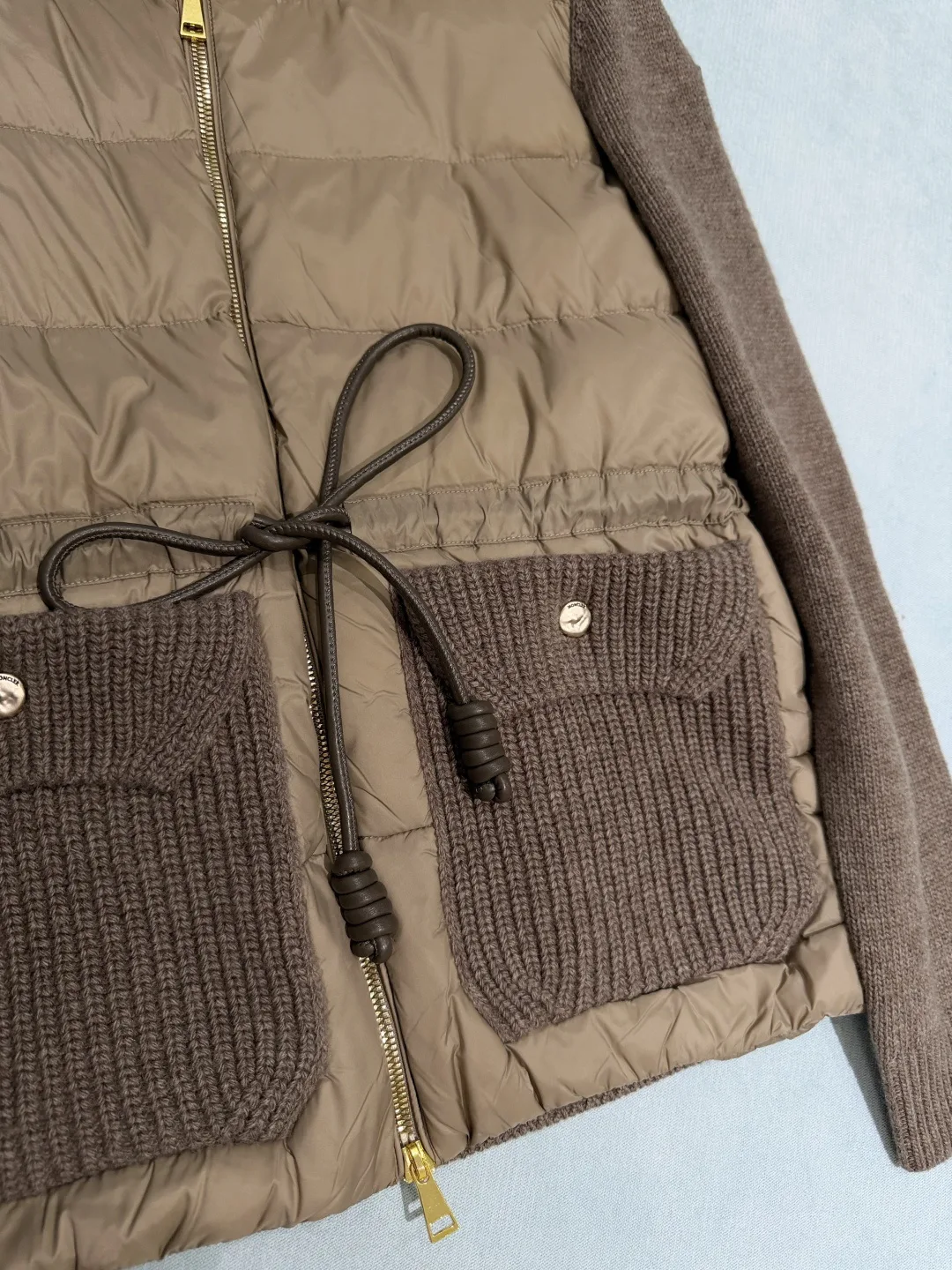 Women's Jackets And Down Jackets MONCLER 18439965