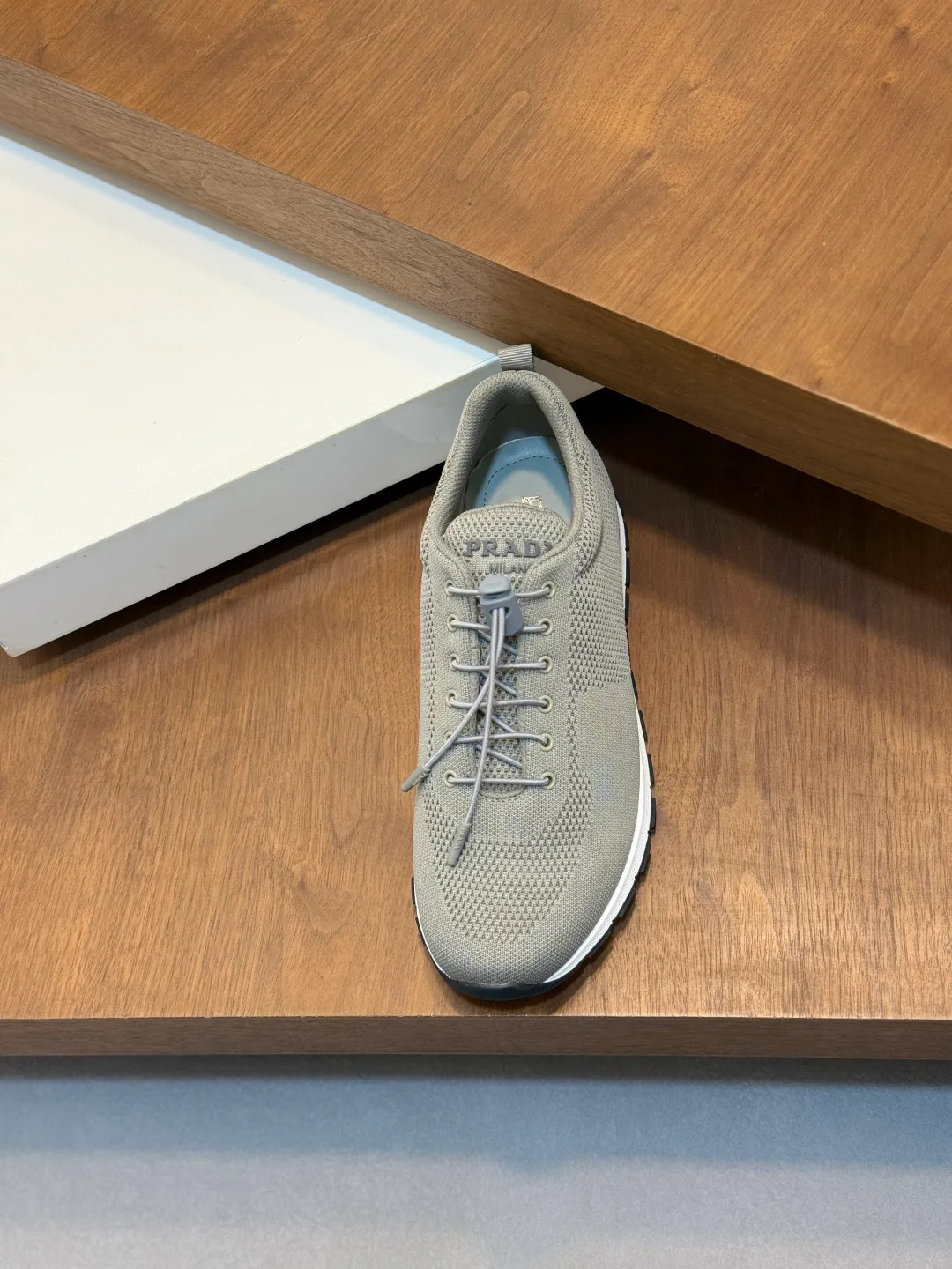 Men's Sneakers PRADA 18100373