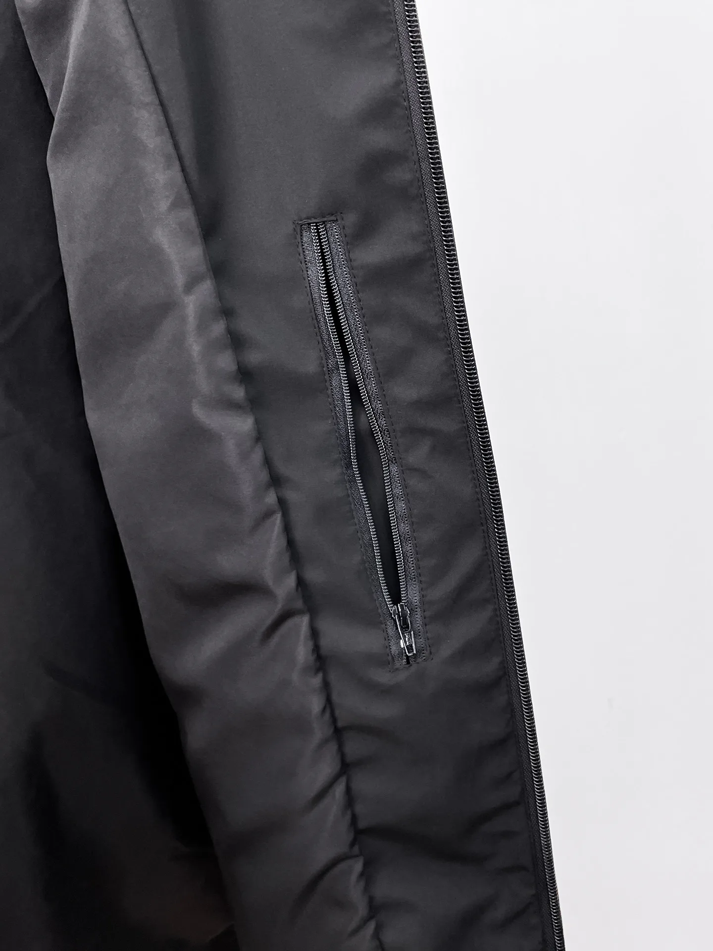 Men's Jackets And Down Jackets MONCLER 18191467