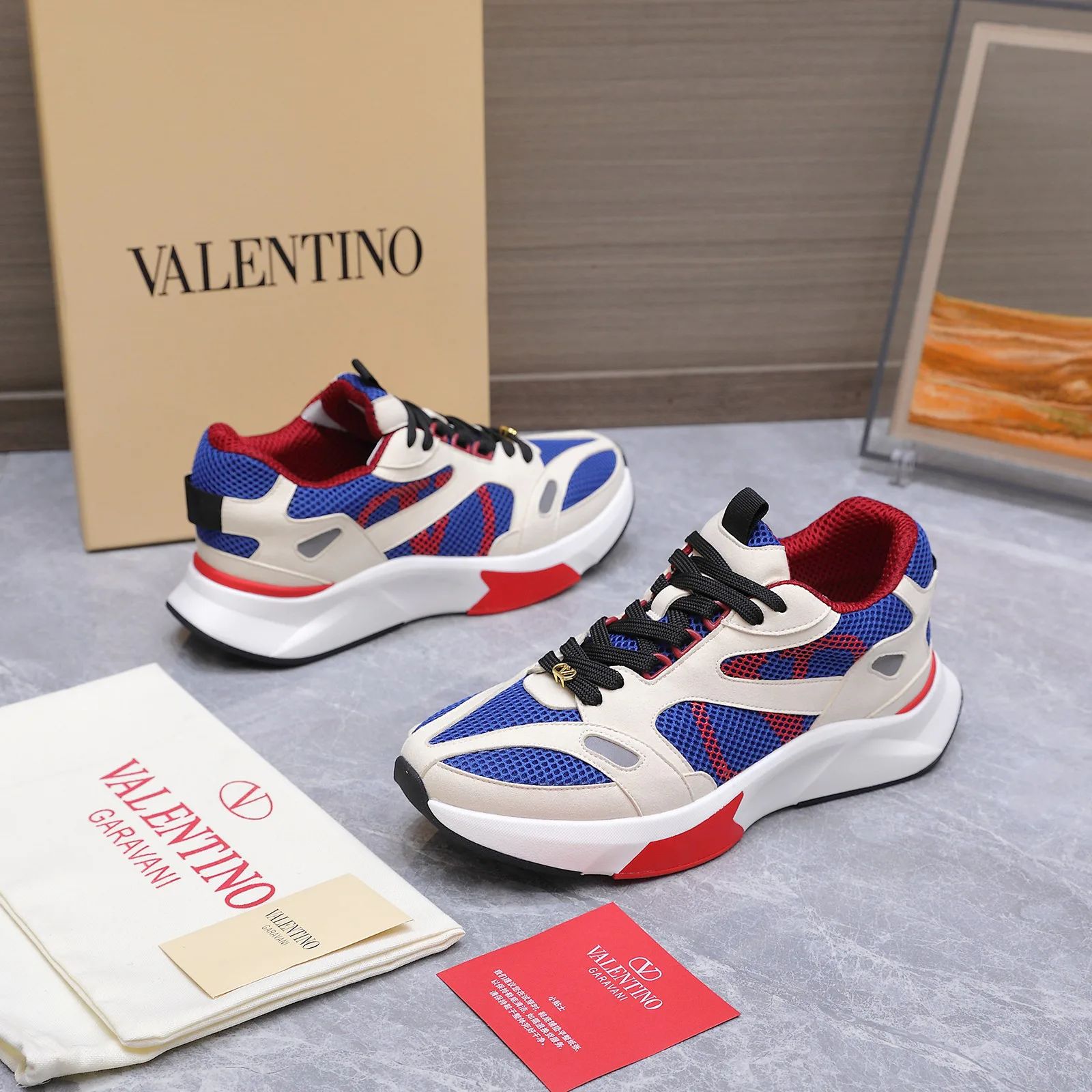 Men's Sneakers VALENTINO 17604592