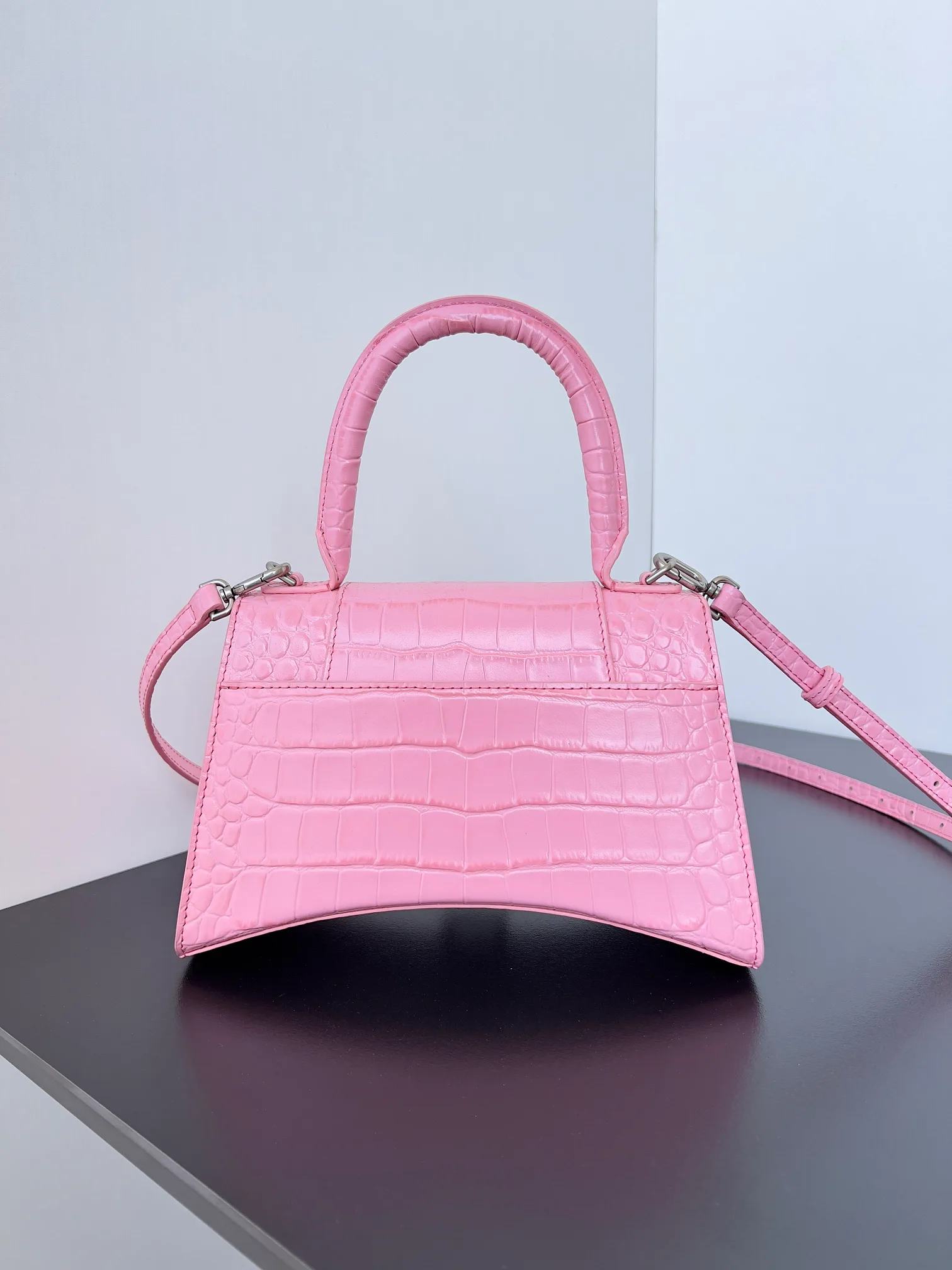 Классические Сумки Женские Balenciaga 18619531