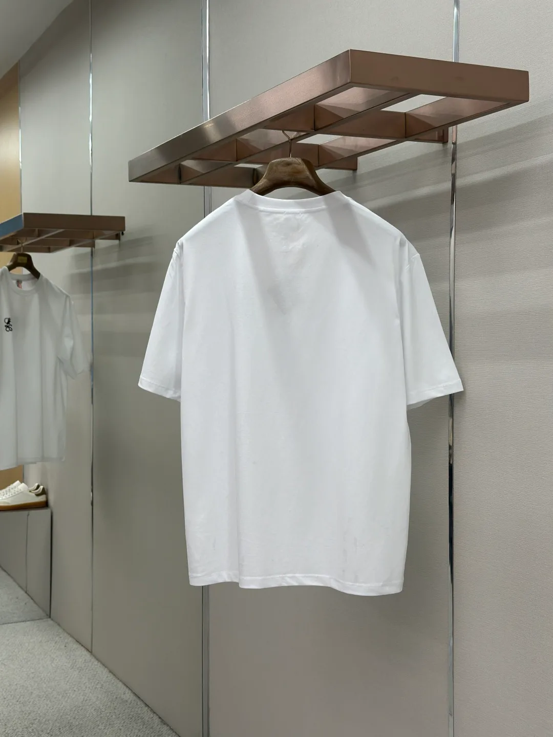 Women's T-Shirts LOEWE 18191137