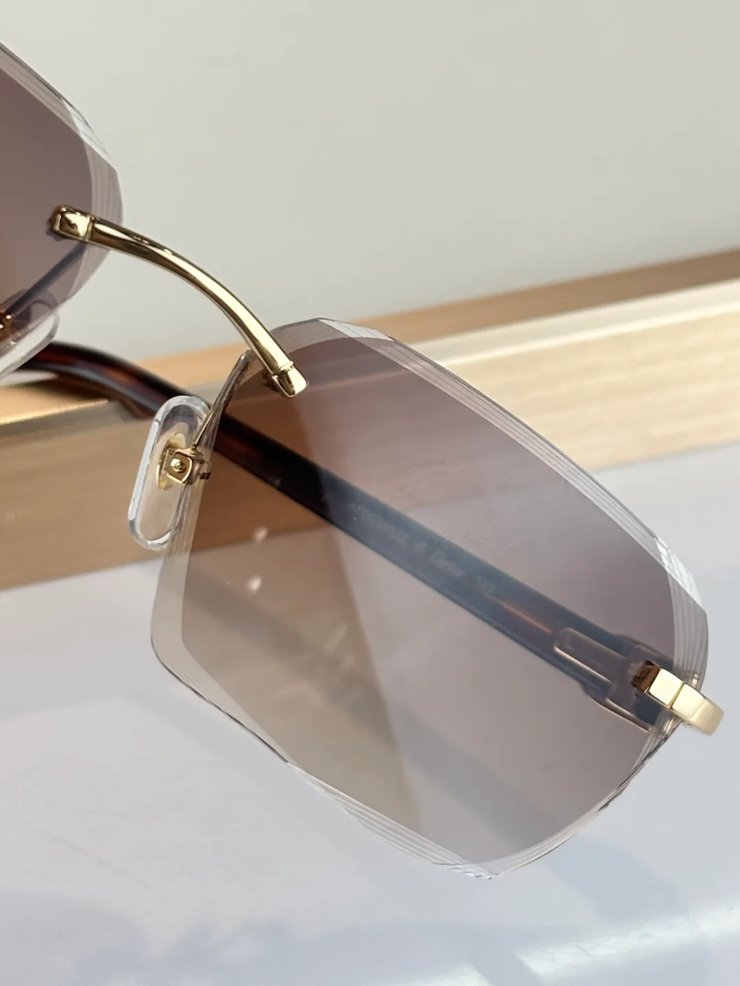 Glasses CARTIER 18118015