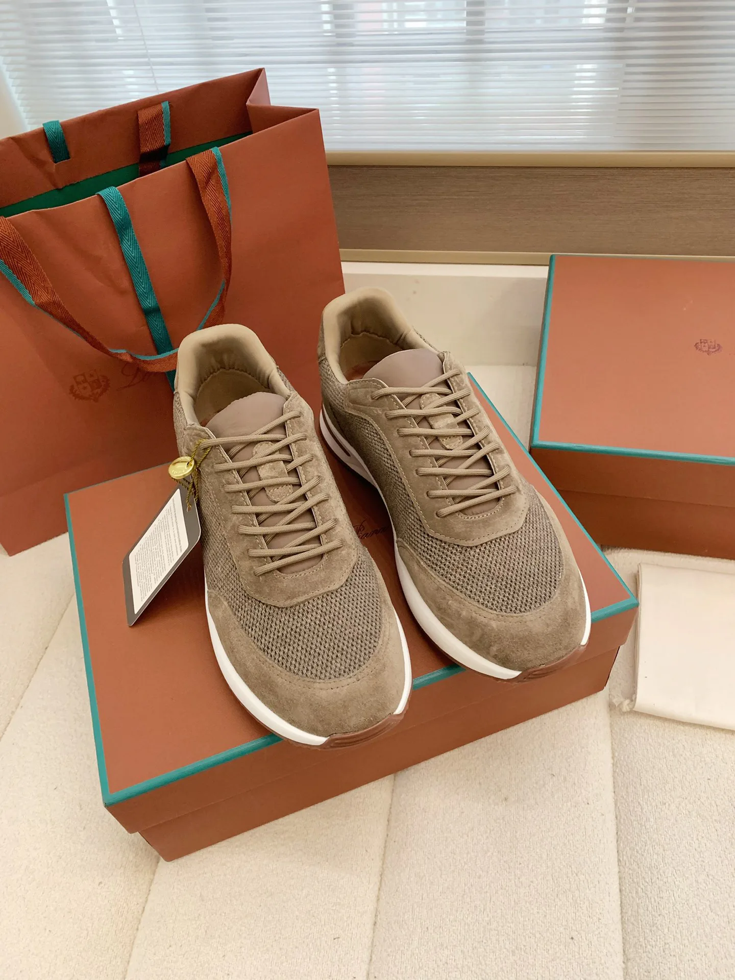 Men's Sneakers LORO PIANA 18486042