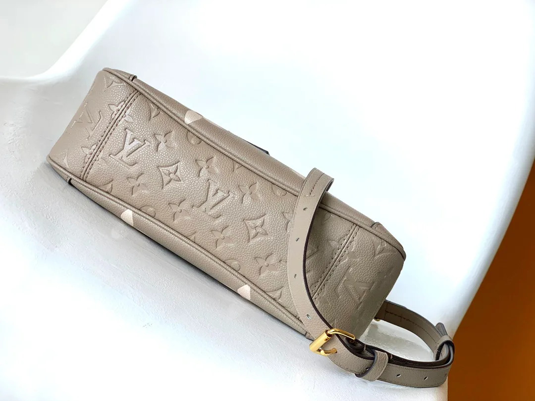 Women's Classic Handbags LOUIS VUITTON 17949170