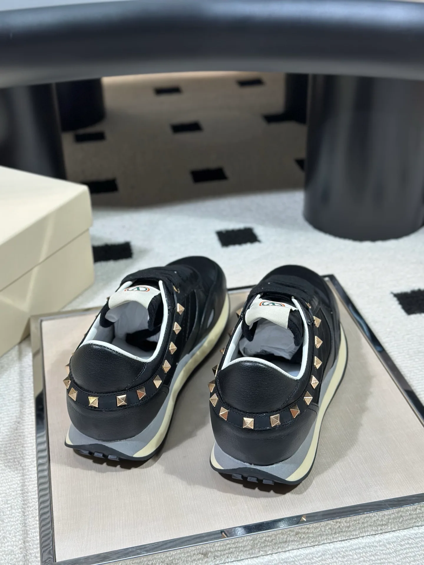 Men's Sneakers VALENTINO 17978703