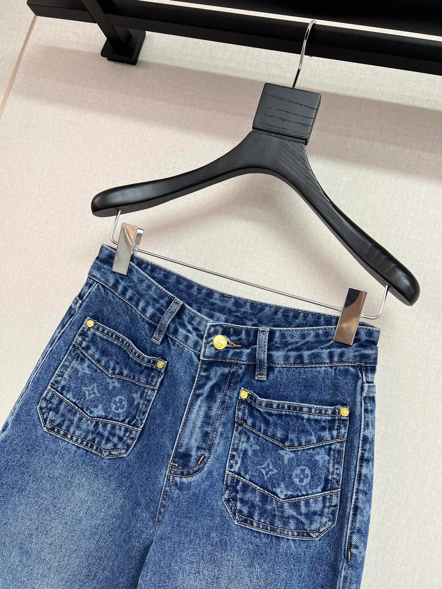 Women's Jeans LOUIS VUITTON 18232446