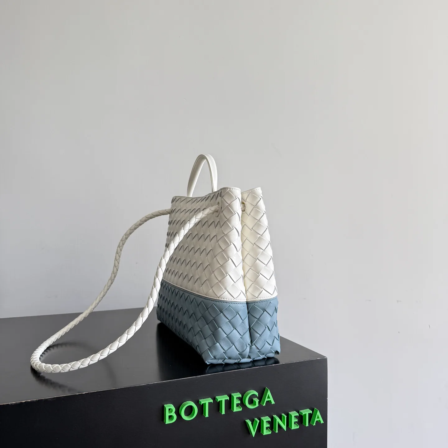 Women's Classic Handbags BOTTEGA VENETA 17934582