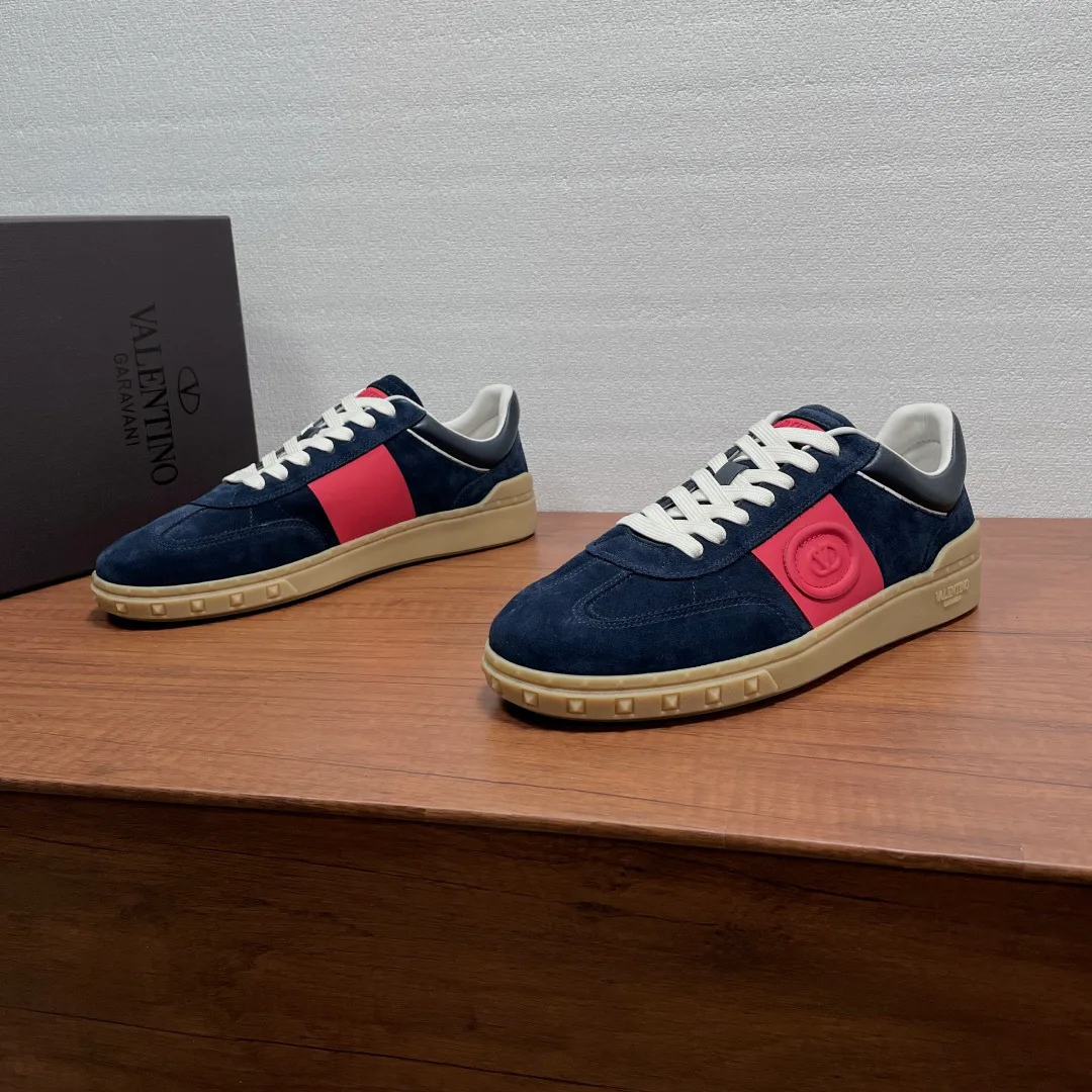 Men's Sneakers VALENTINO 17307260