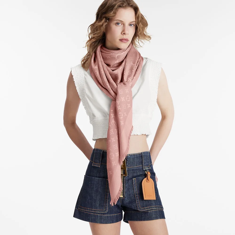 Scarves LOUIS VUITTON 18267577