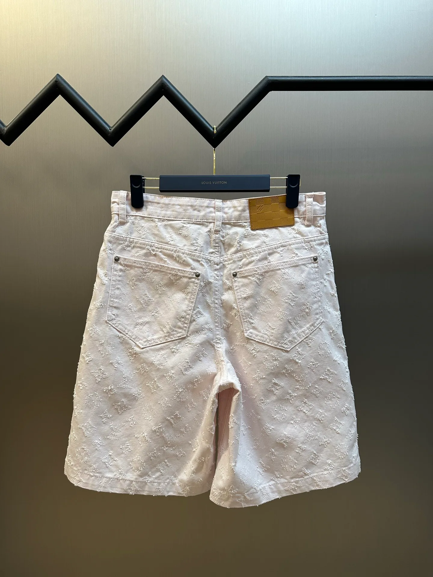 Men's Shorts LOUIS VUITTON 18178881