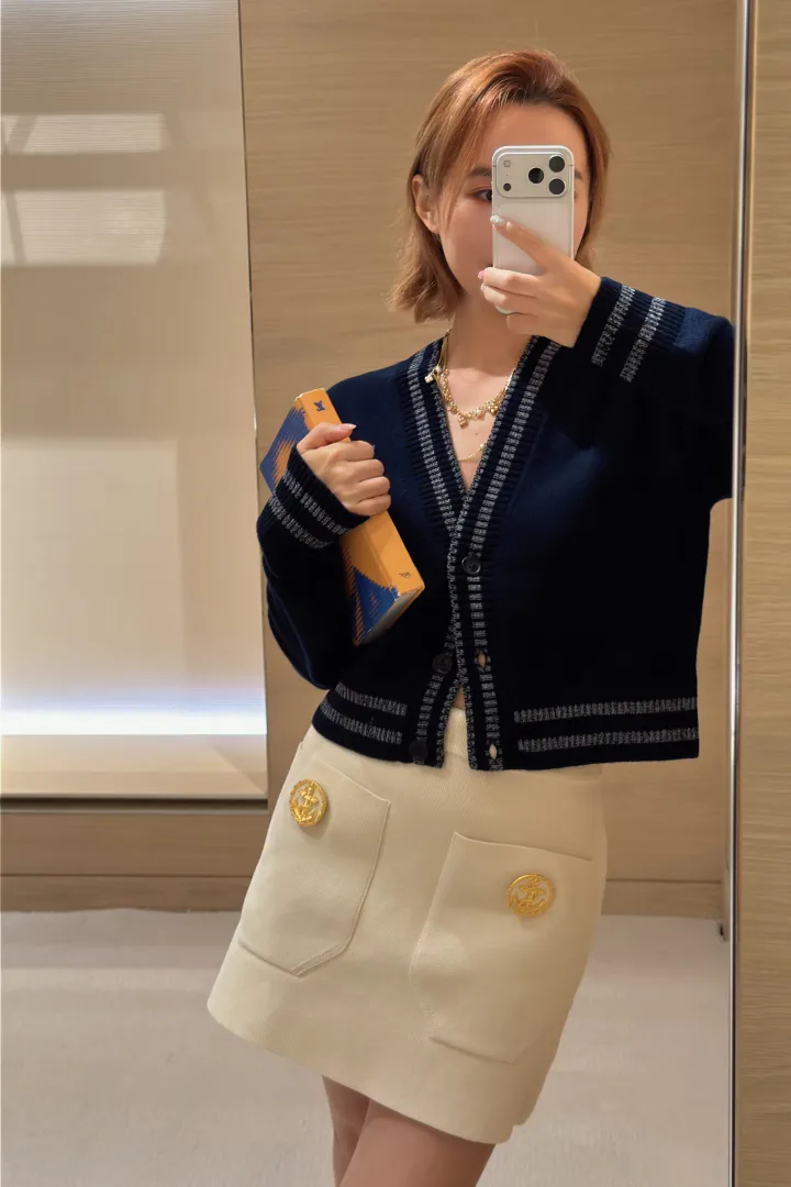 Women's Jumpers And Sweaters LOUIS VUITTON 18044541