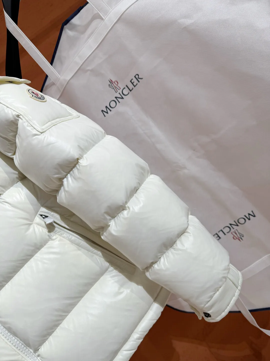 Men's Jackets And Down Jackets MONCLER 18048530
