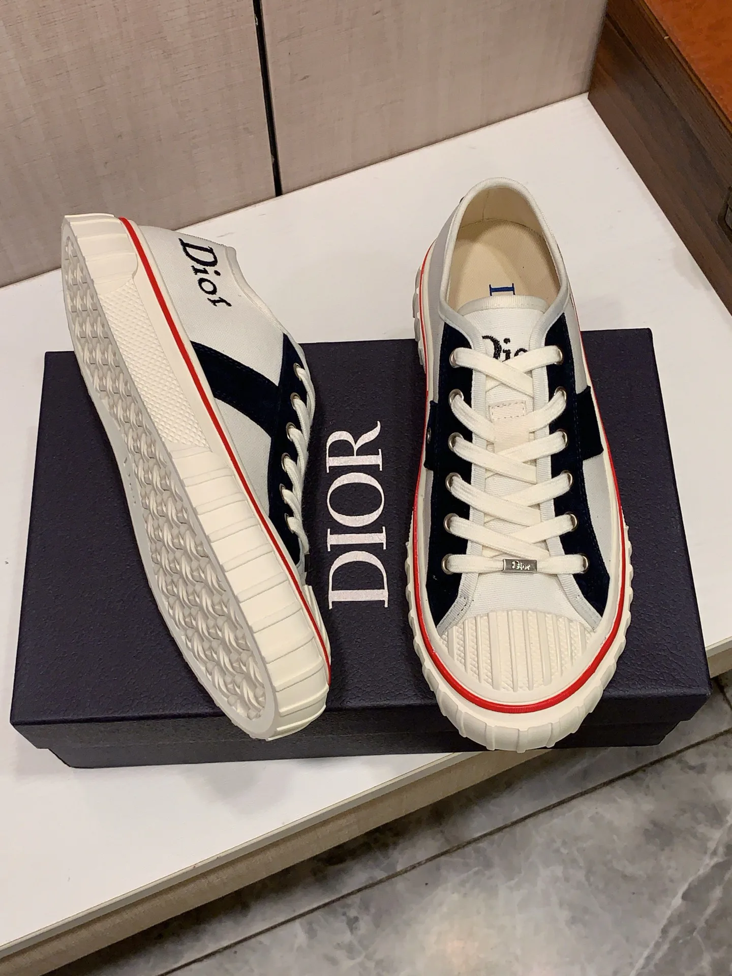 Women's Sneakers CHRISTIAN DIOR 18247726