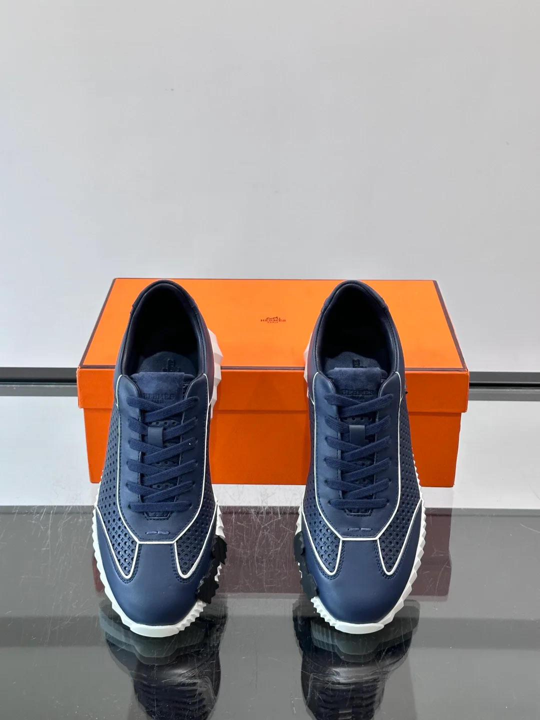 Women's Sneakers HERMES 18102088