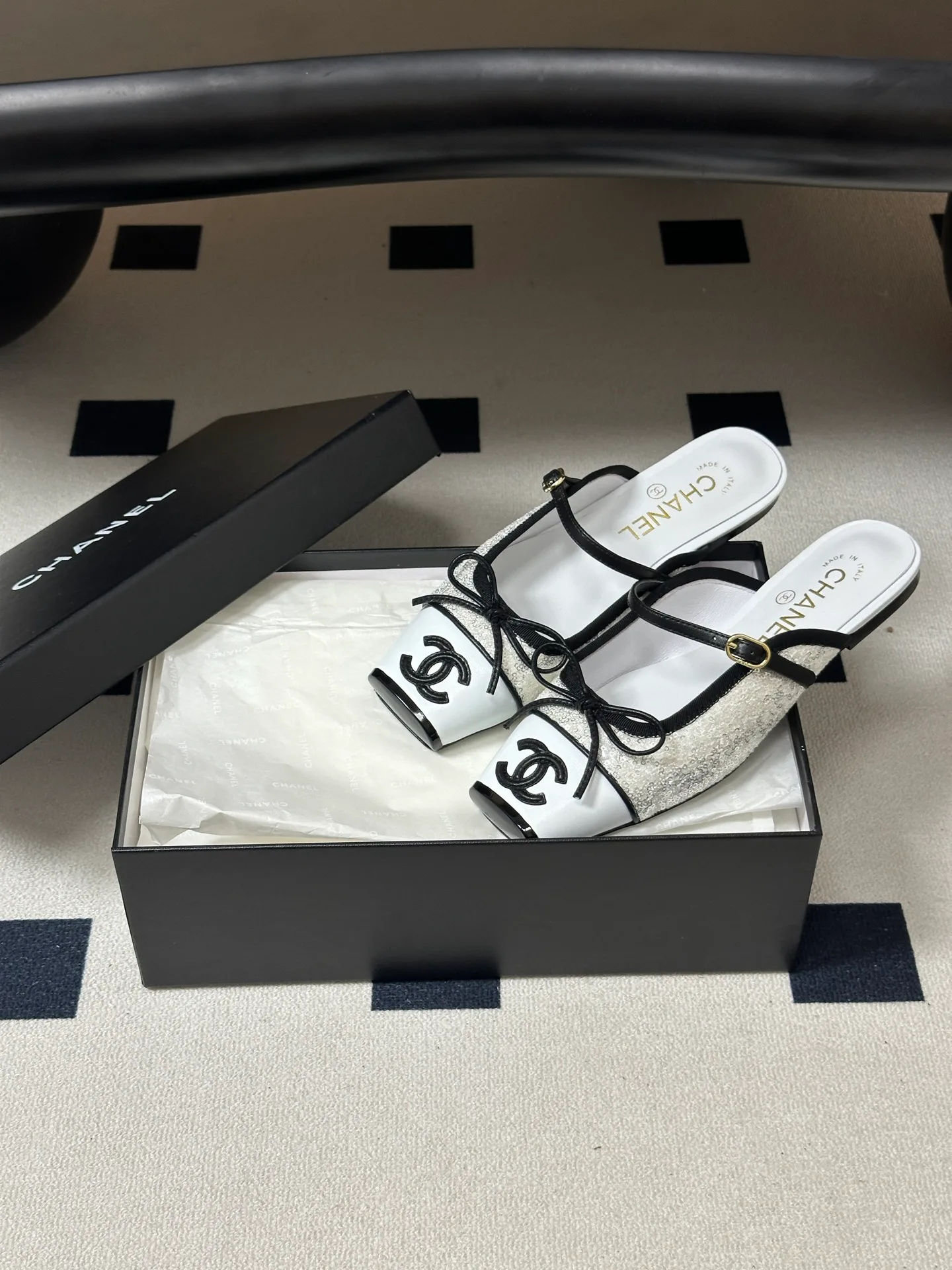 Women's Mules And Clogs CHANEL 17338408