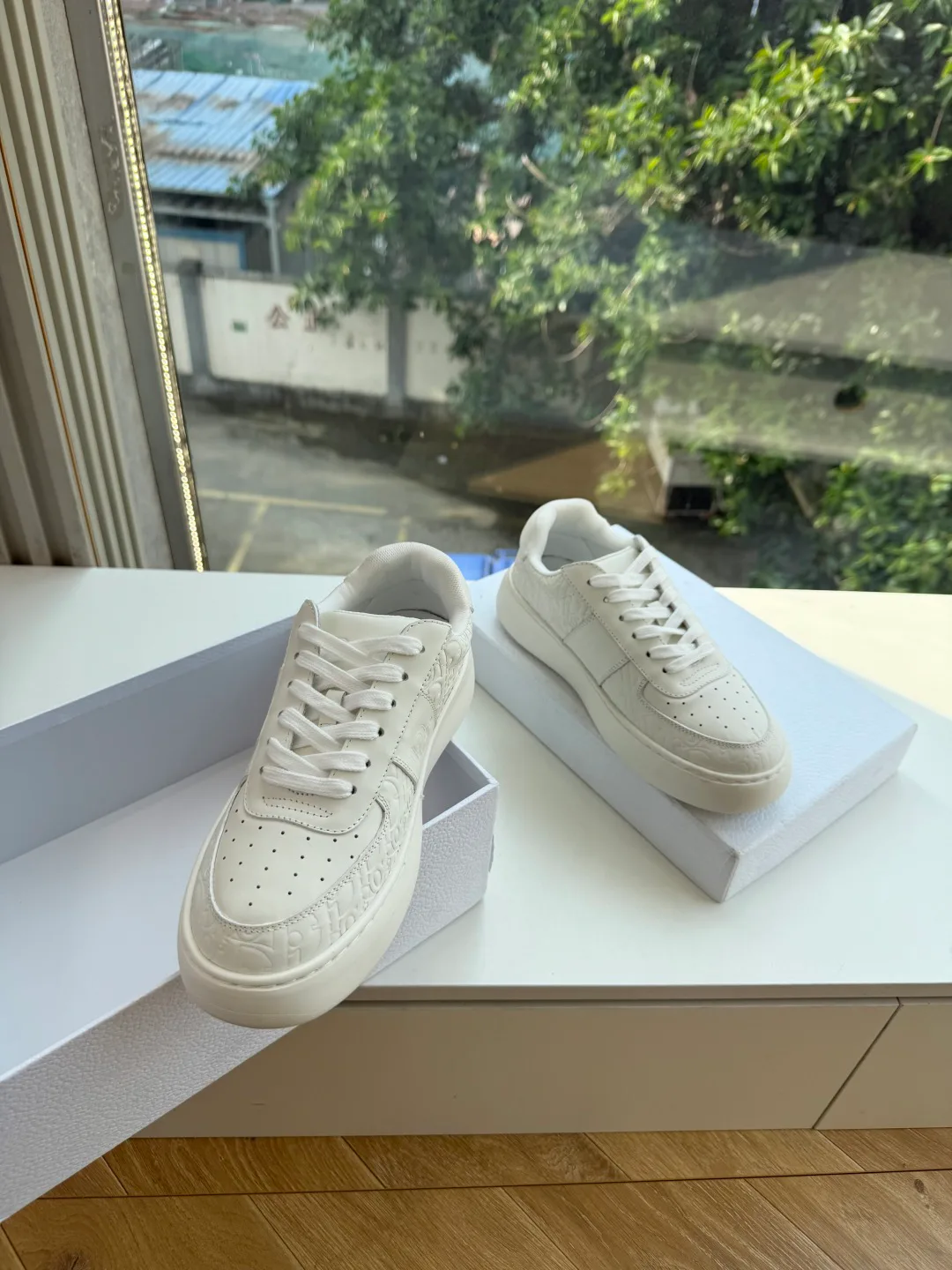 Women's Sneakers CHRISTIAN DIOR 17830490