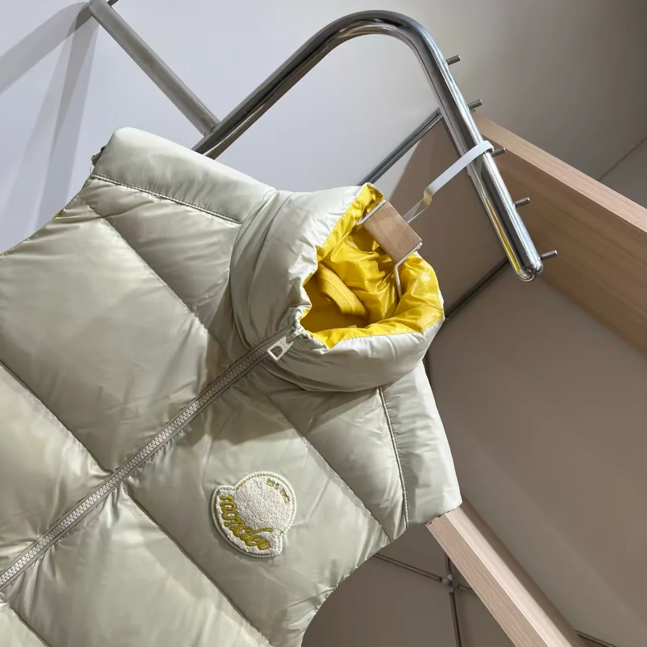 Women's Vests MONCLER 18131395