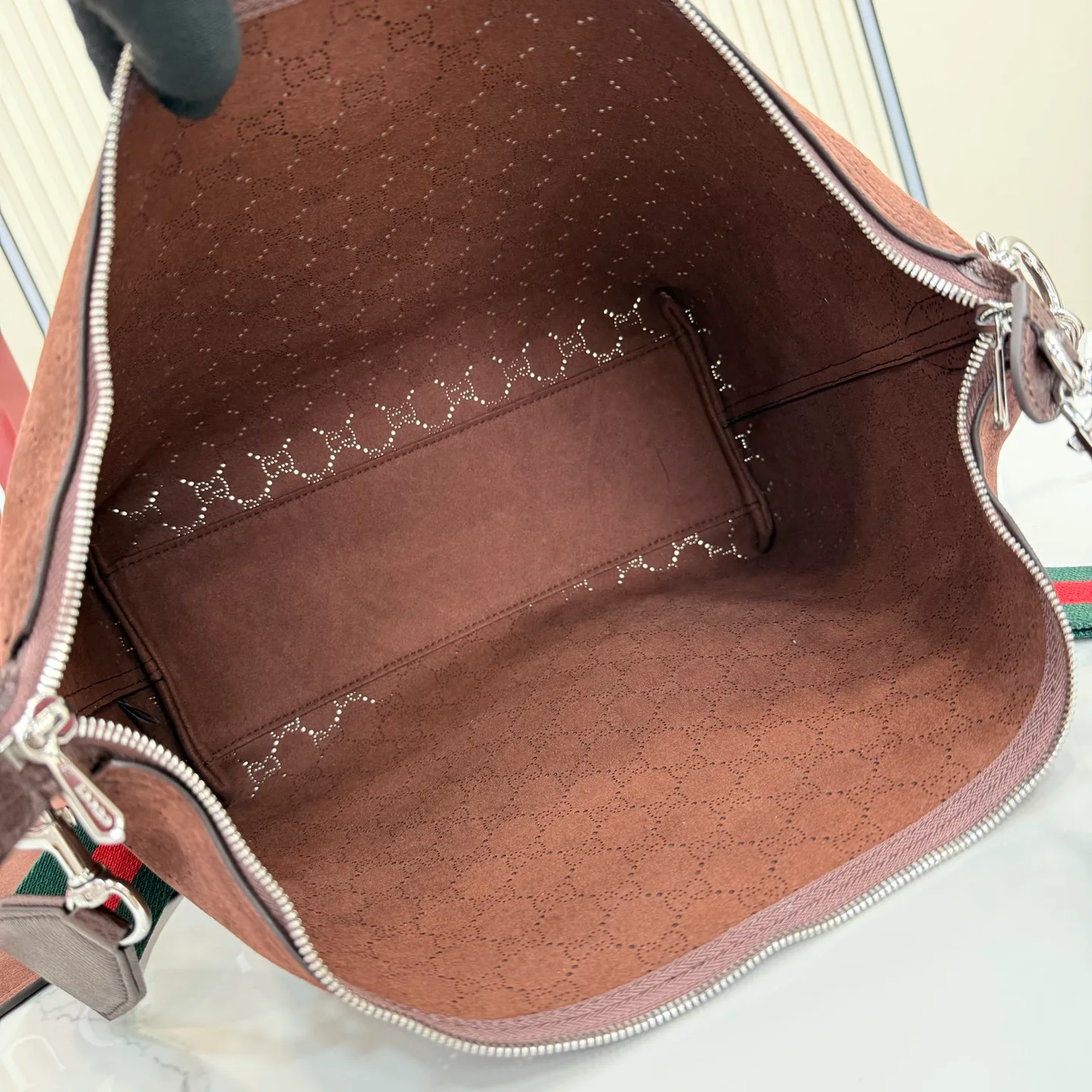 Классические Сумки Женские Gucci 18560385