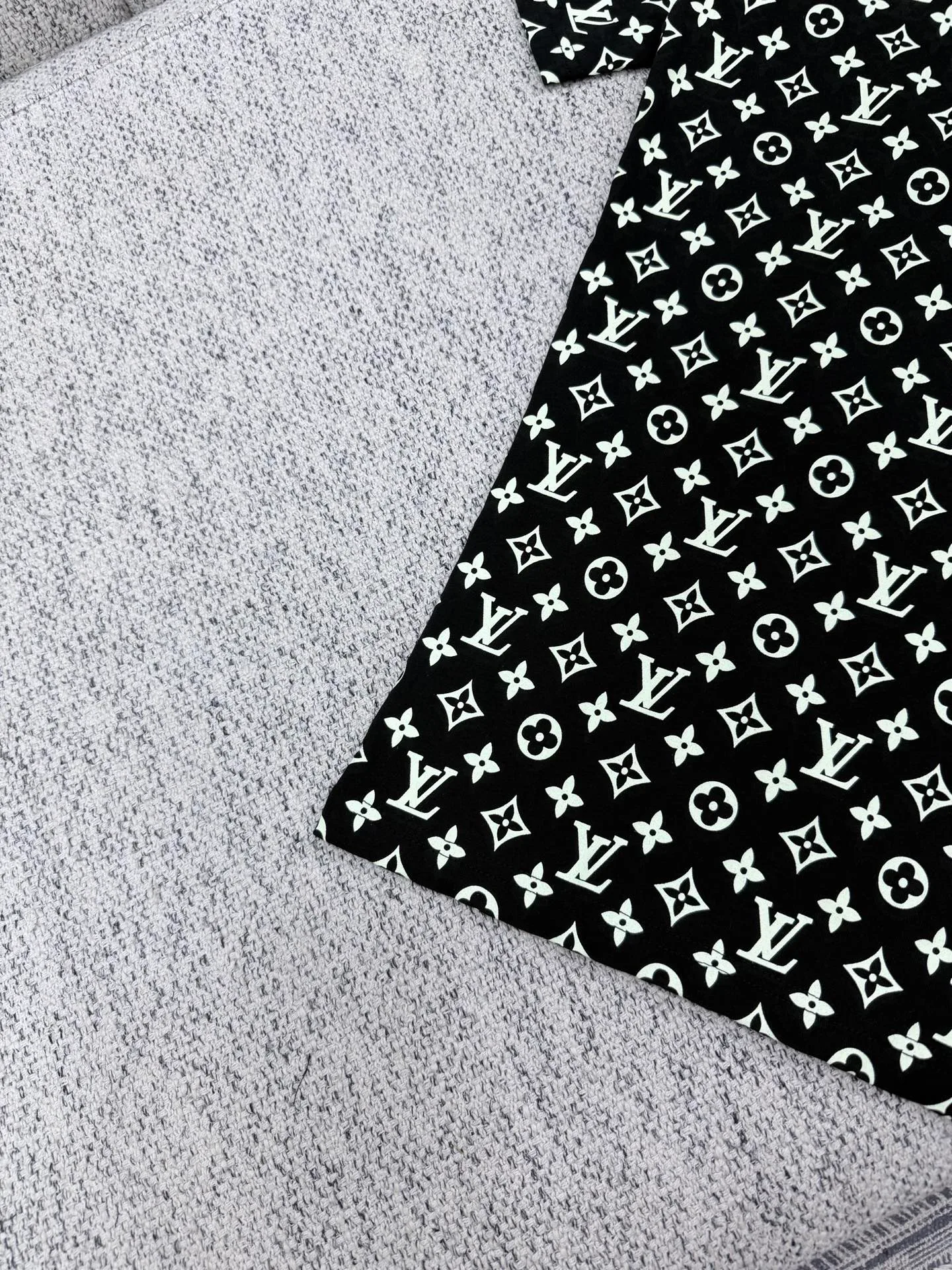Men's T-Shirts LOUIS VUITTON 18073963