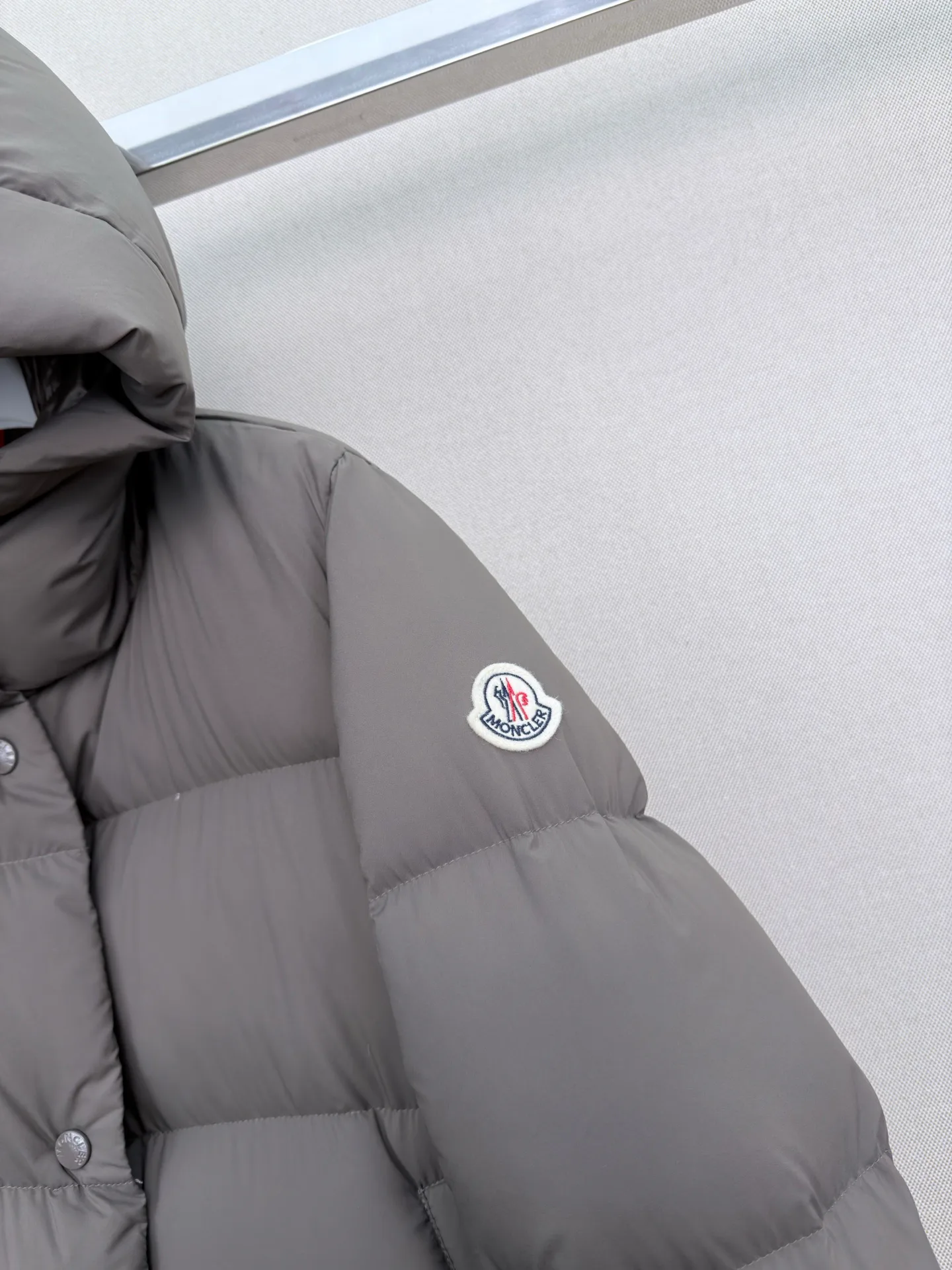 Куртки И Пуховики Женские Moncler 18600950