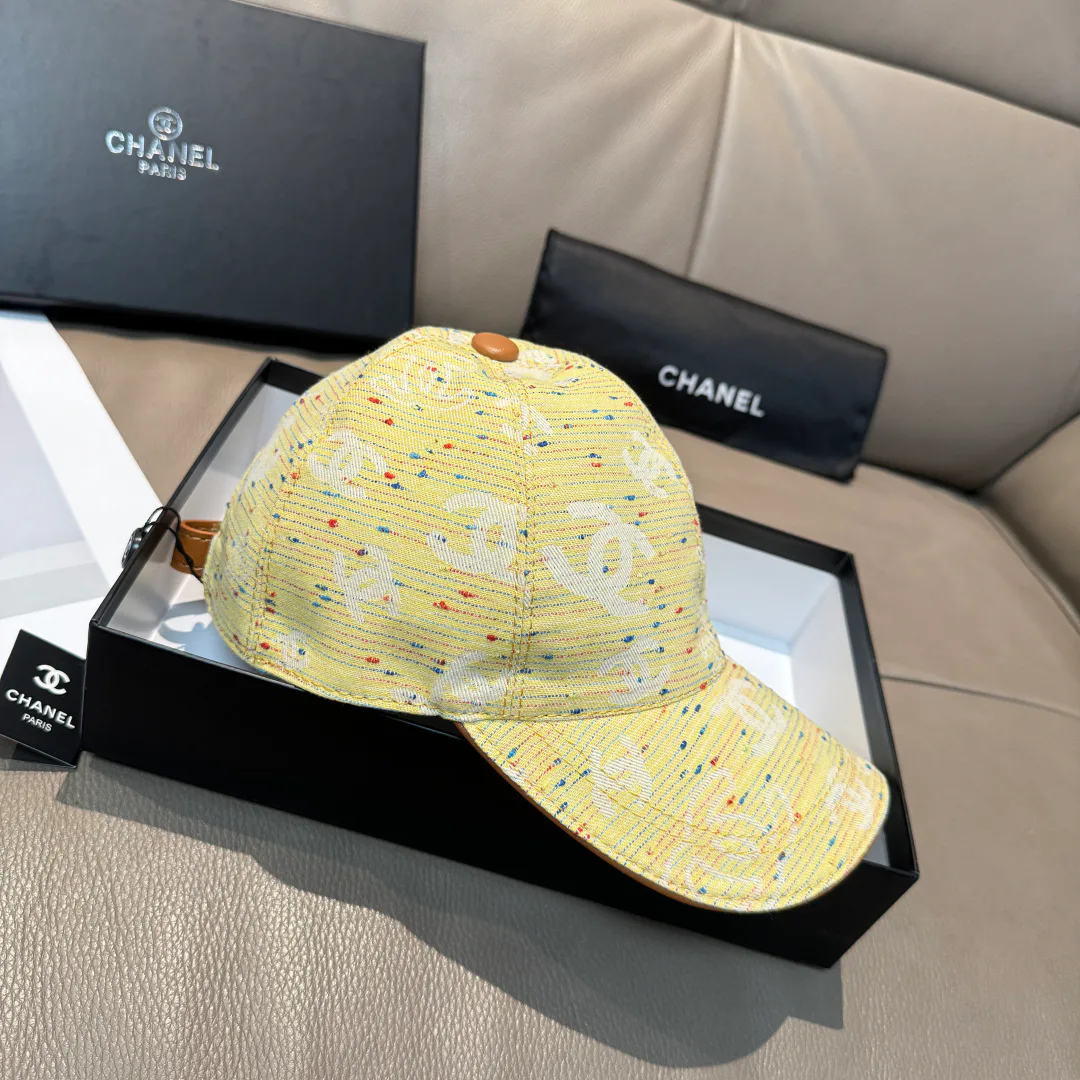 Hats CHANEL 18347066