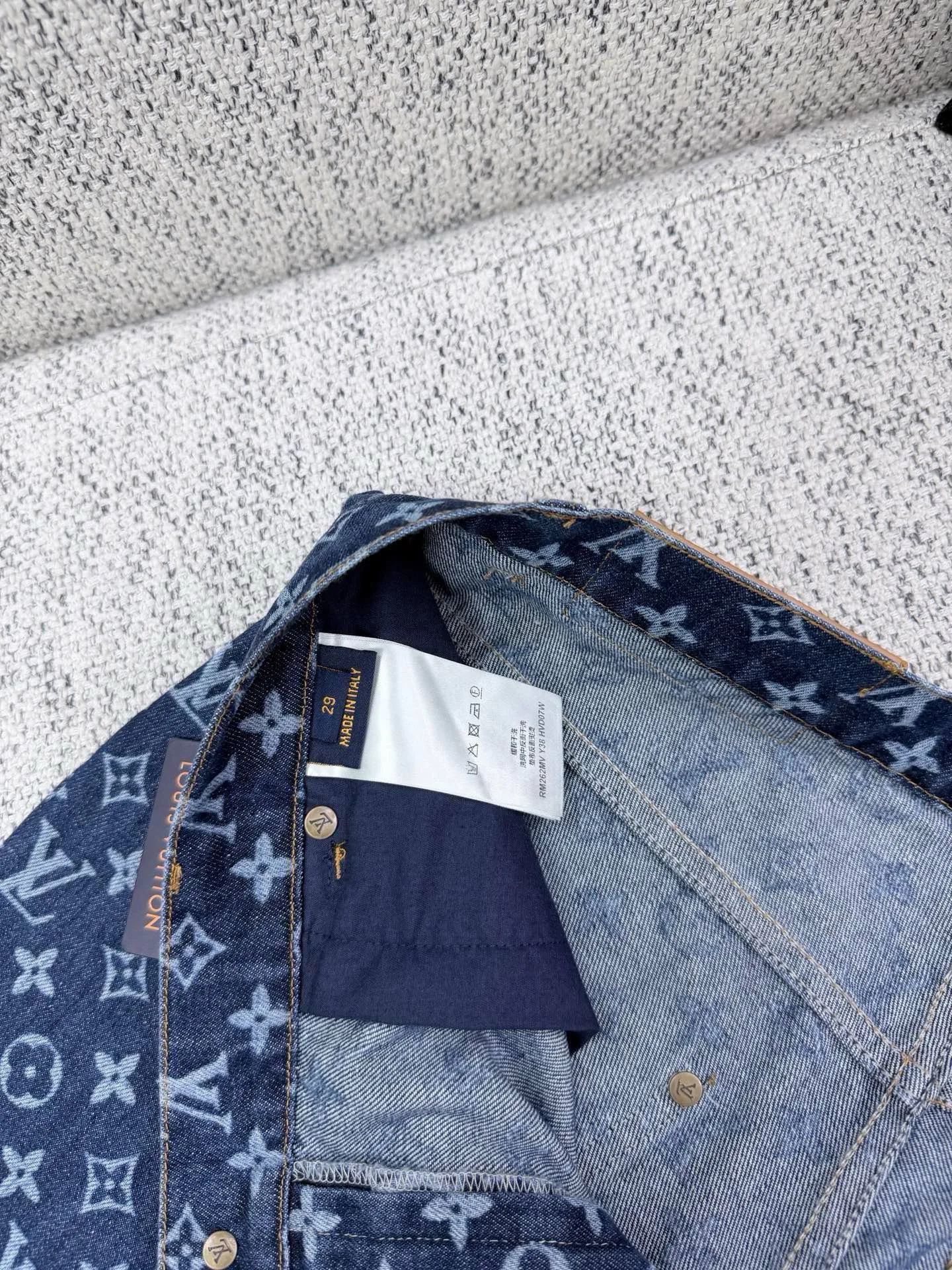 Men's Jeans LOUIS VUITTON 18395781