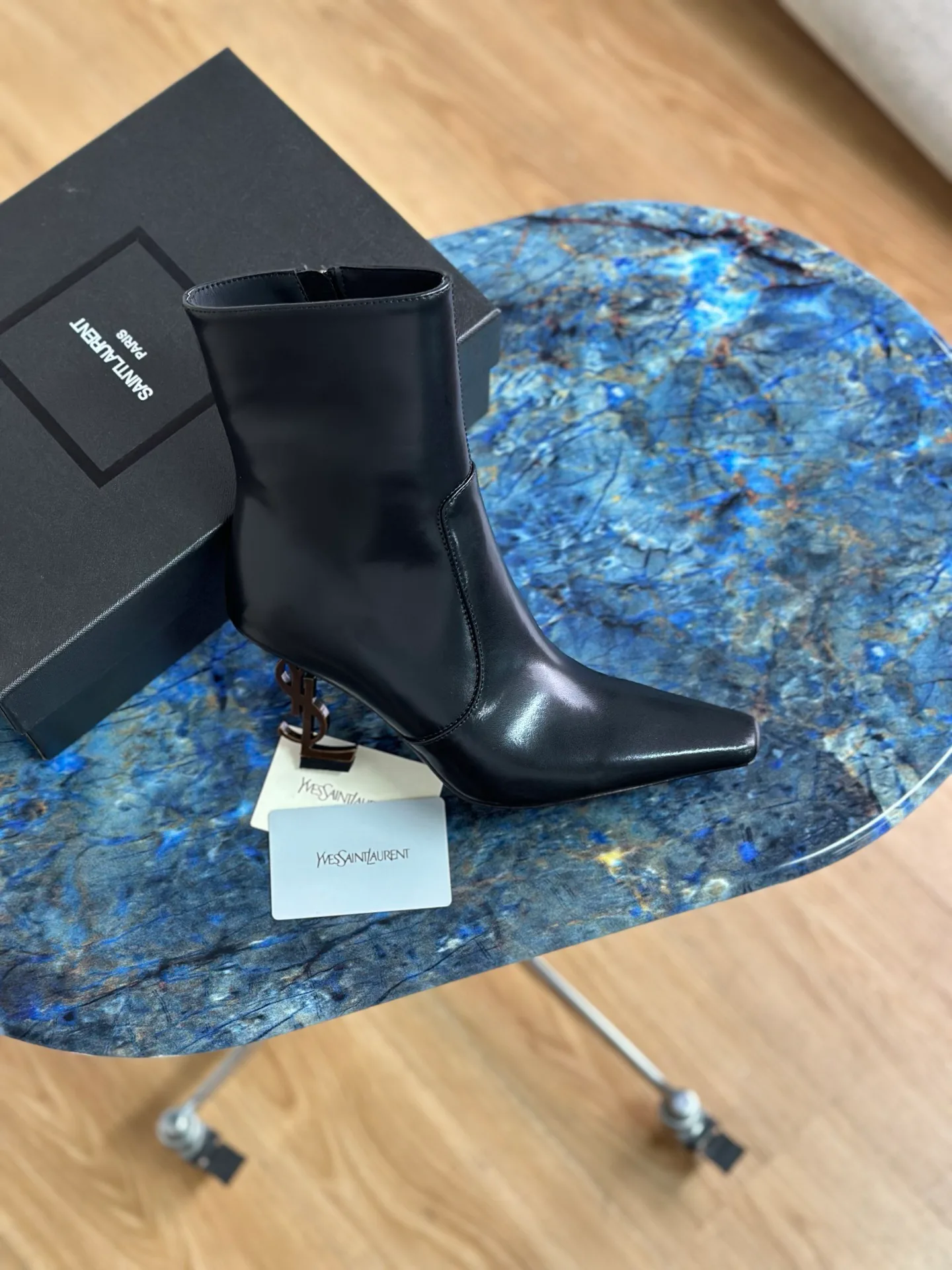 Women's Booties SAINT LAURENT 17918133