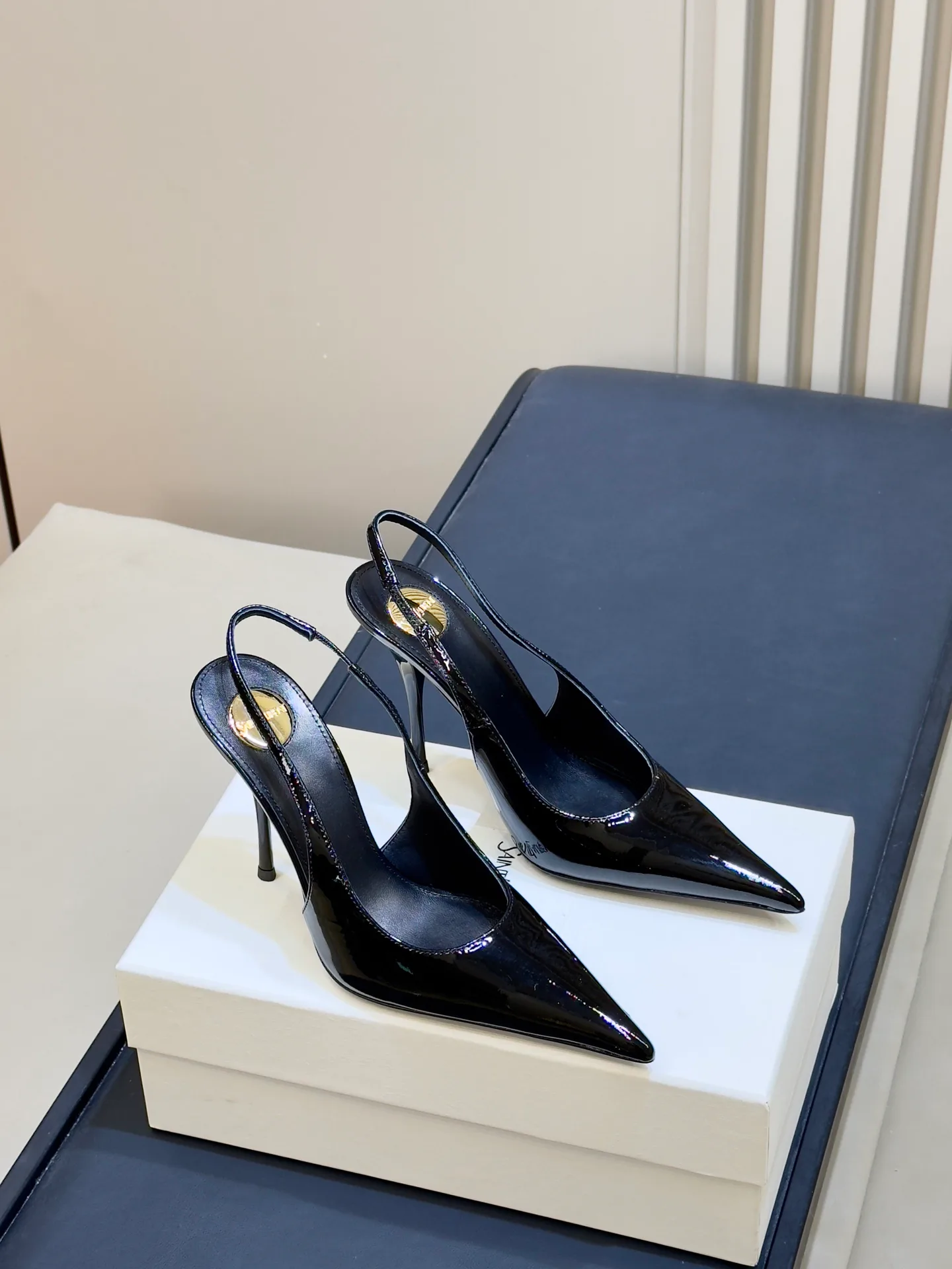 Women's Heels SAINT LAURENT 18073305