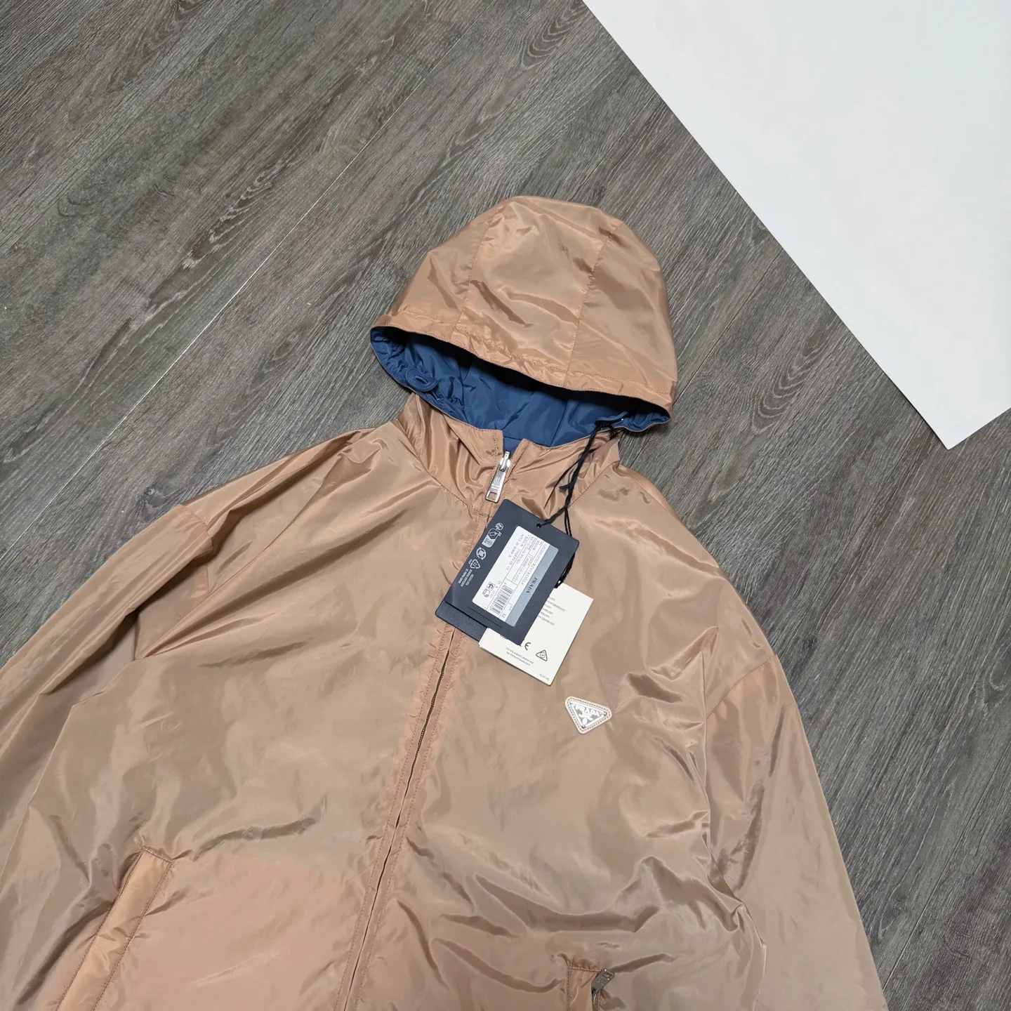 Women's Jackets And Down Jackets PRADA 18052162
