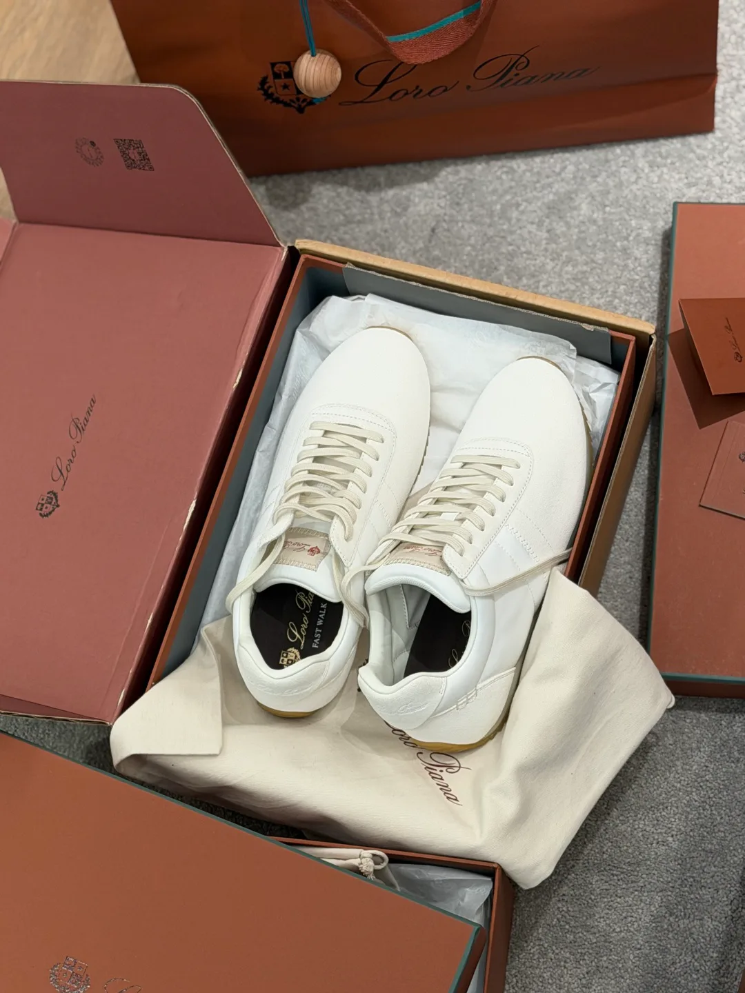 Men's Sneakers LORO PIANA 18393589