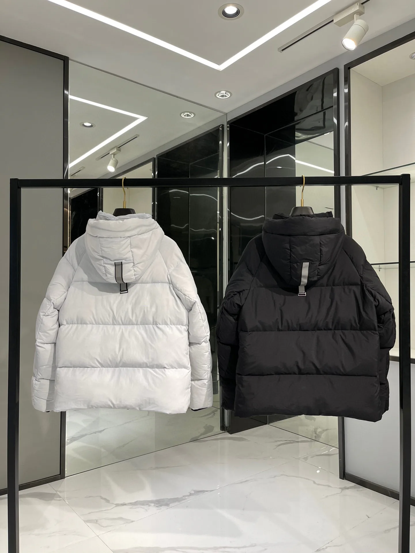 Куртки И Пуховики Мужские Canada Goose 18684502