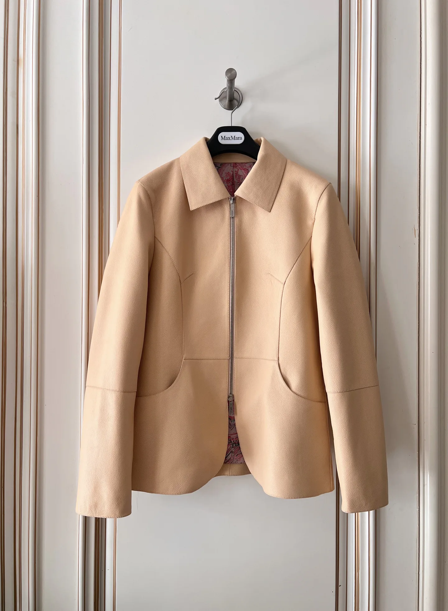 Women's Leather Jackets And Sheepskin Coats HERMES 18090819