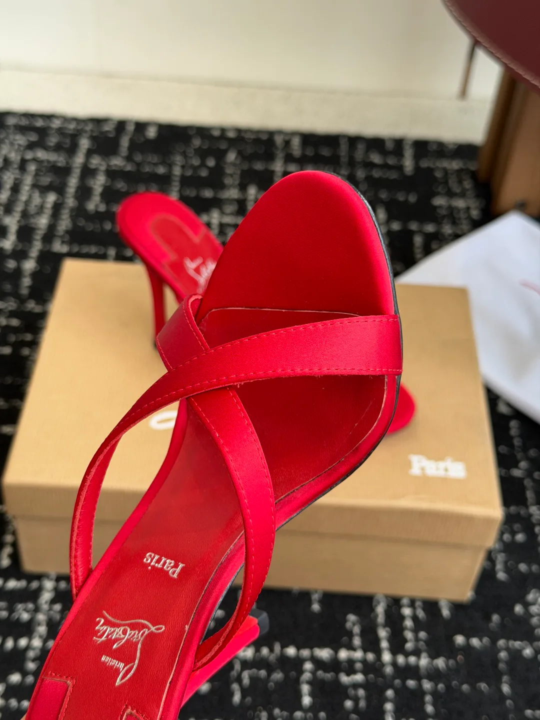 Women's Open-Toe Sandals CHRISTIAN LOUBOUTIN 17936545