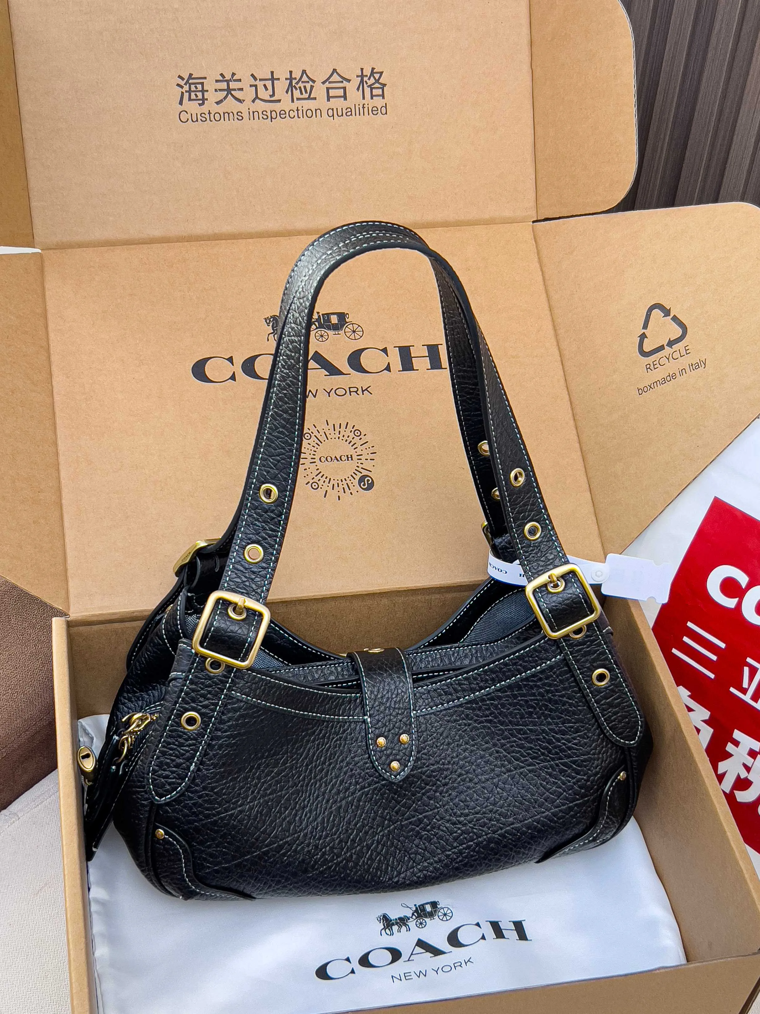 Women's Classic Handbags COACH 16891821
